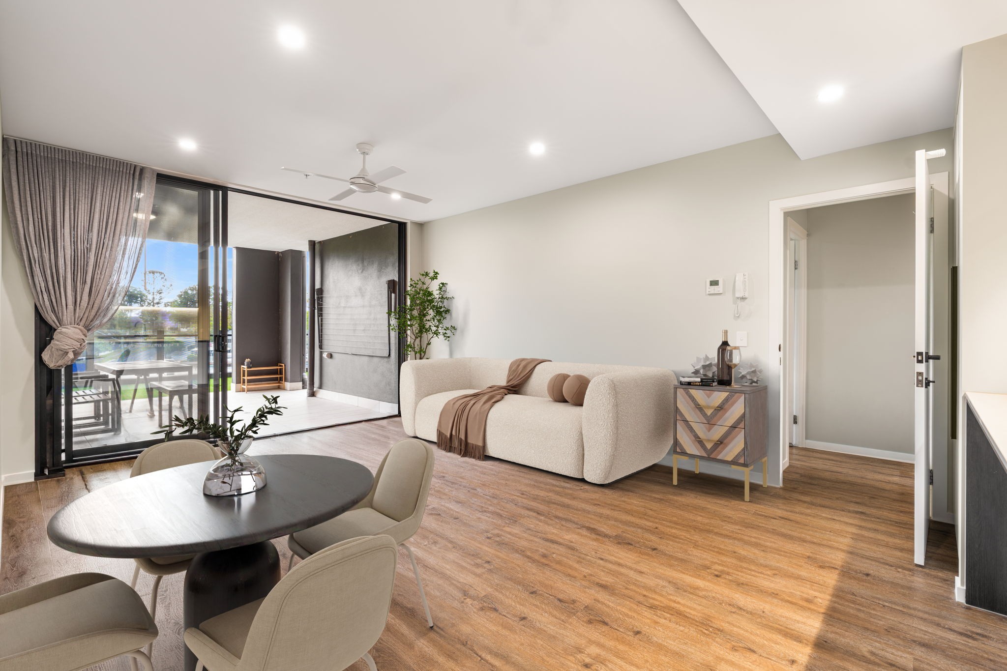 210/1 Centre Place, Rochedale South, QLD 4123