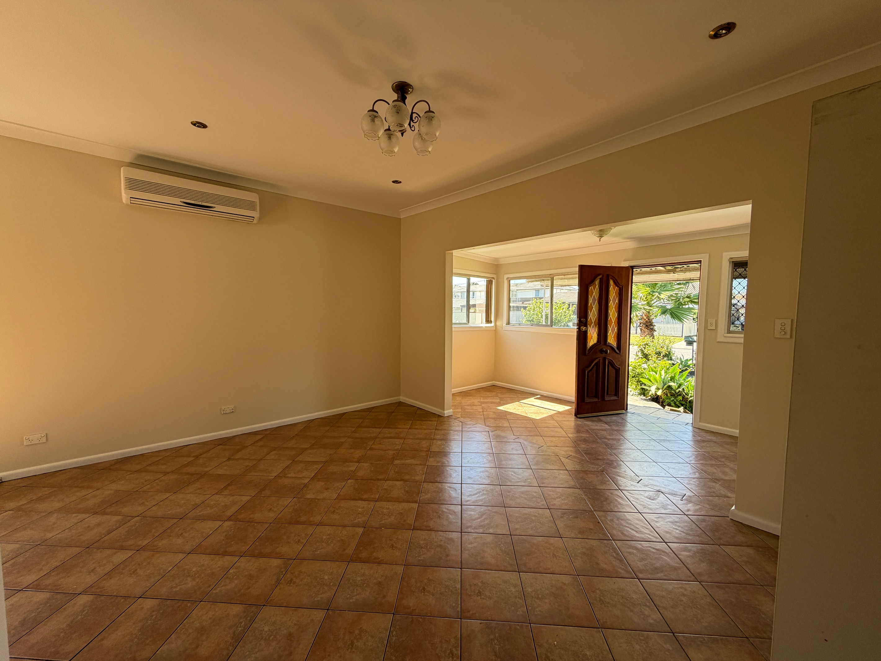 48 Dorothy Crescent, Colyton, NSW 2760