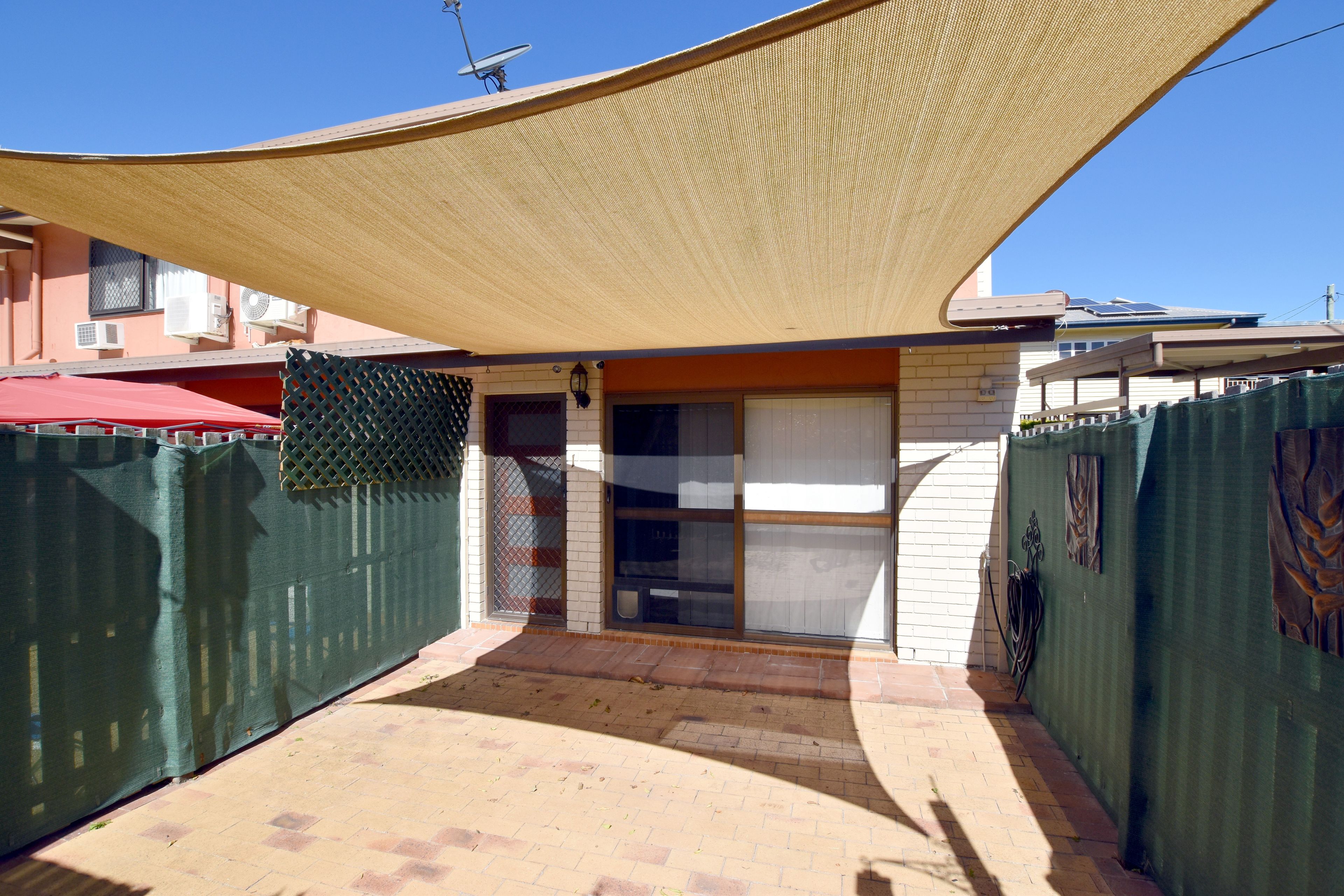 1/18 Leonard Street, South Gladstone, QLD 4680