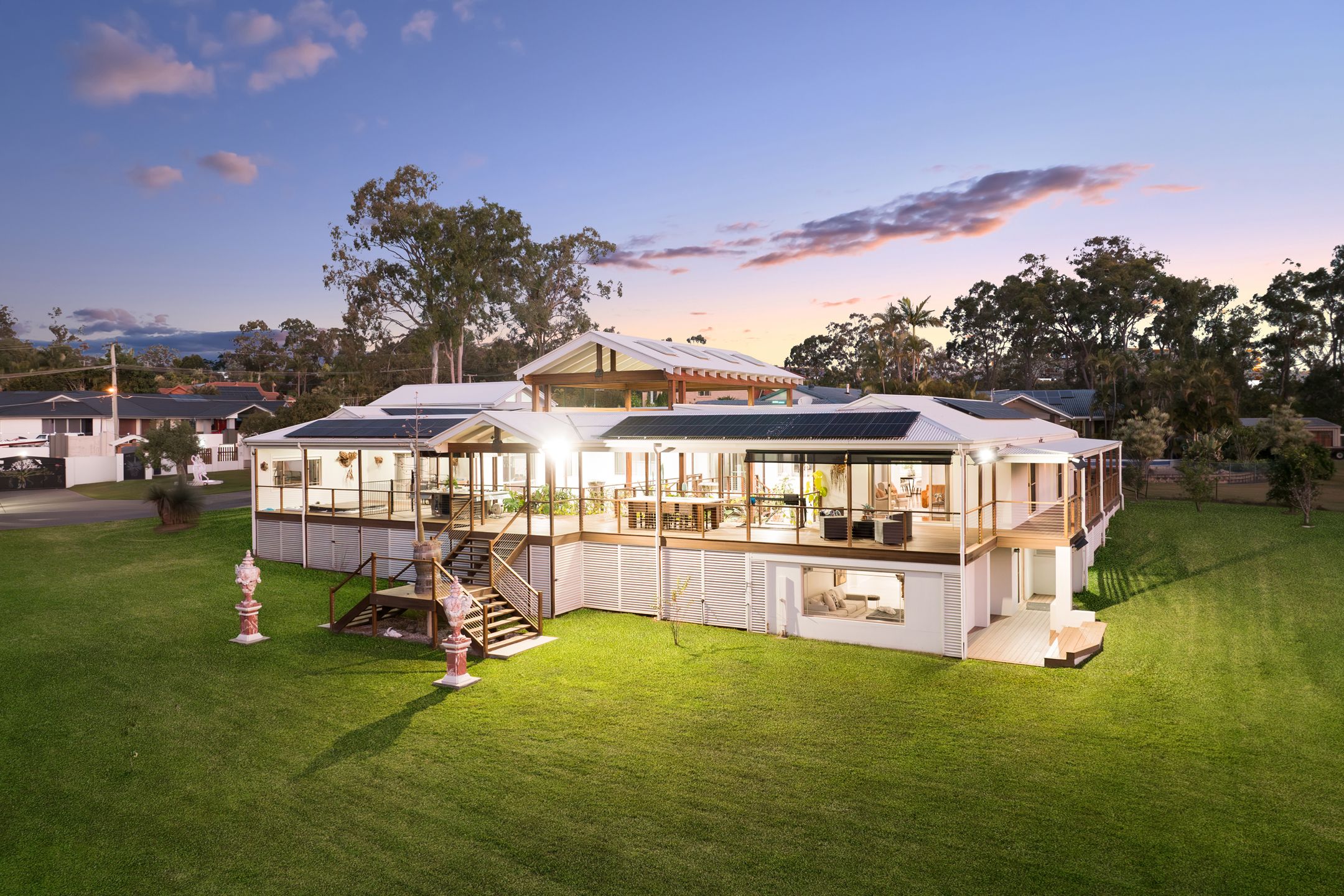 20 Riverdowns Crescent, Helensvale, QLD 4212