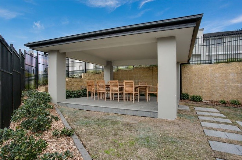 27 Highland Close, Macquarie Links, NSW 2565
