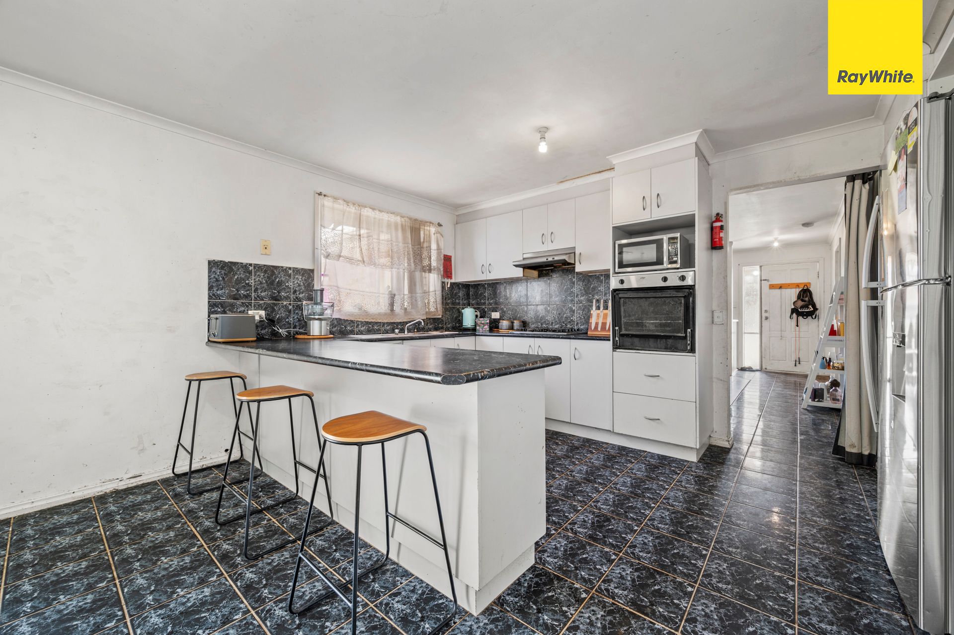 28 Clowes Street, Melton South, VIC 3338