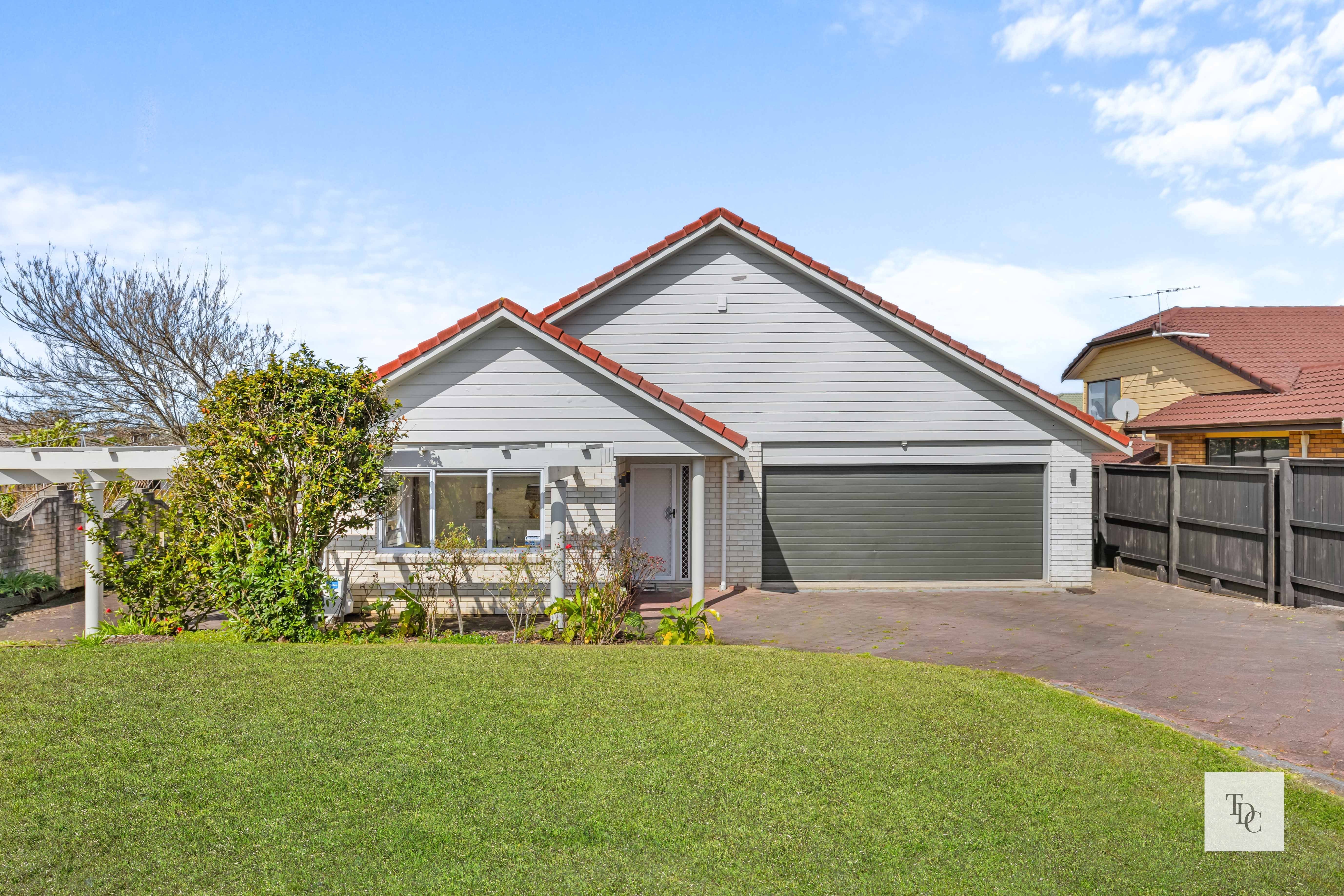 16 Whitford Road, Howick, Manukau City