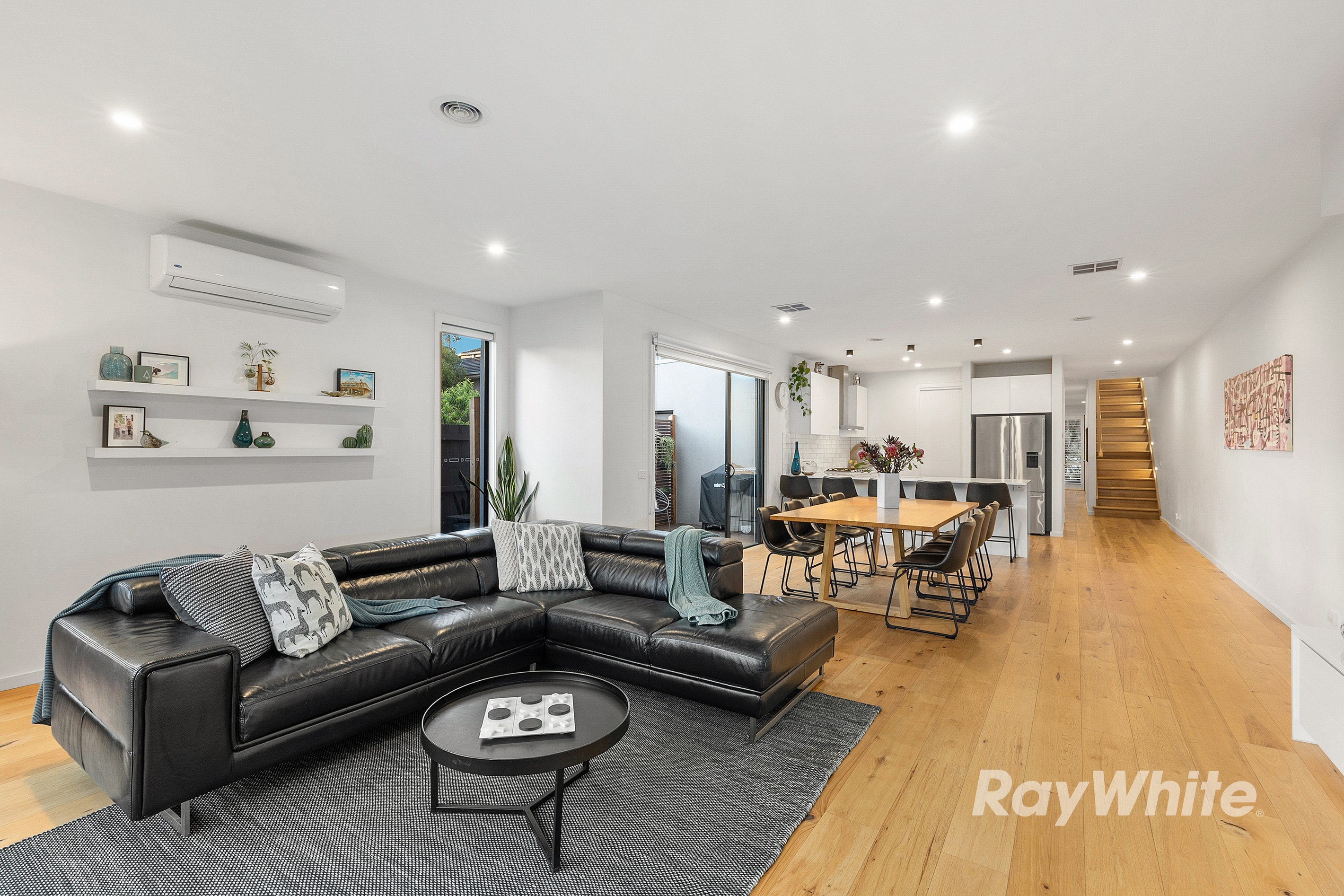 1/2 Amiriya Street, Bentleigh East, VIC 3165