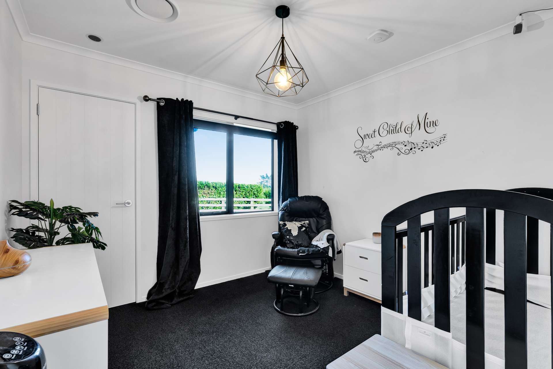 103 King Road photo 18