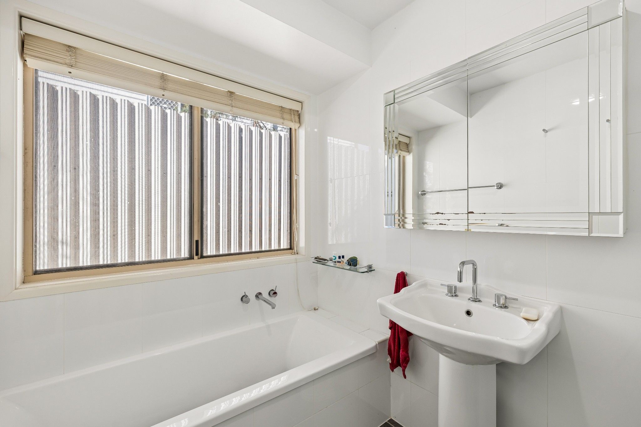 34 Irula Street — photo 12 of 25