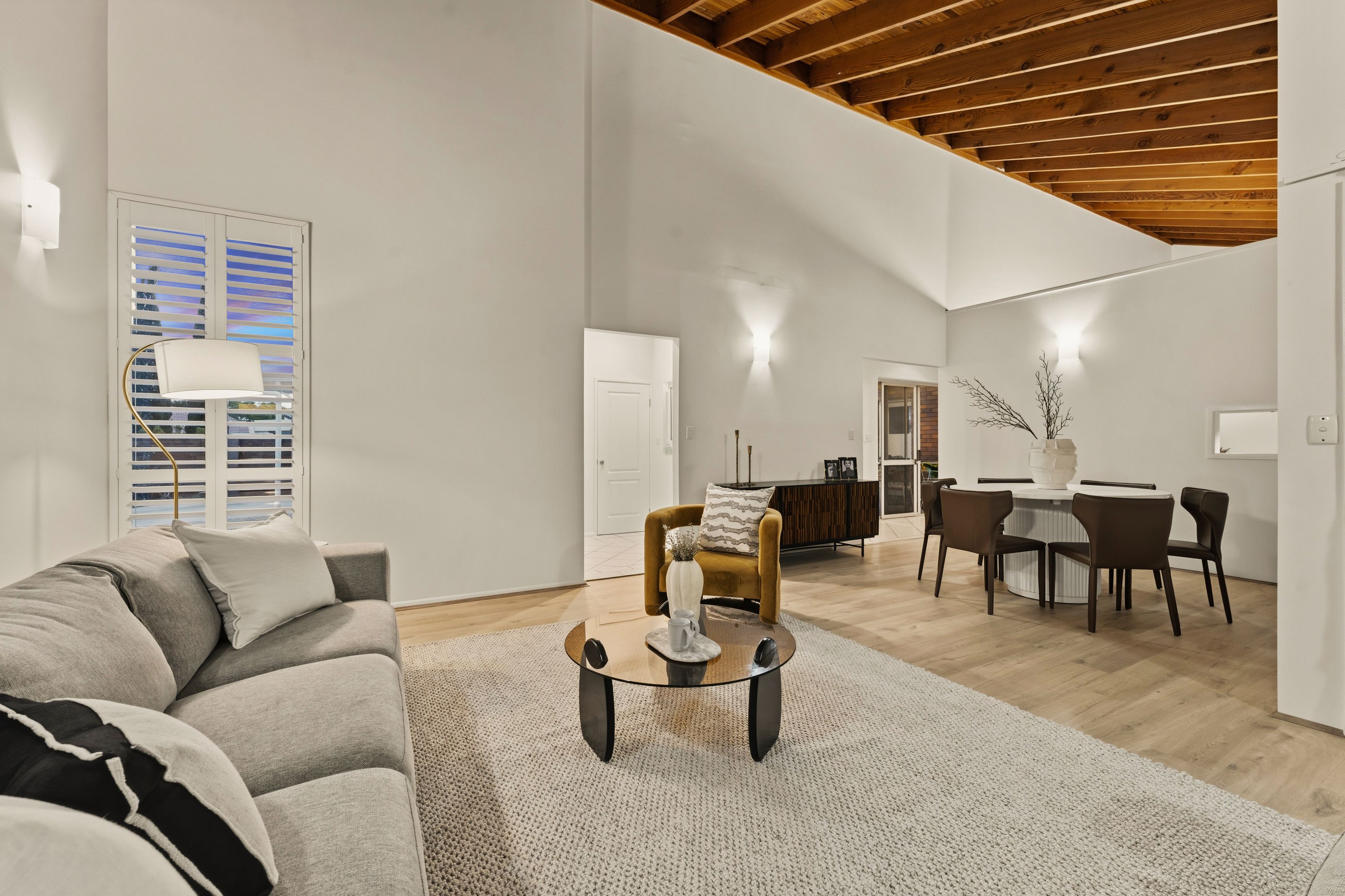 64 Oakleaf Street — photo 4 of 17