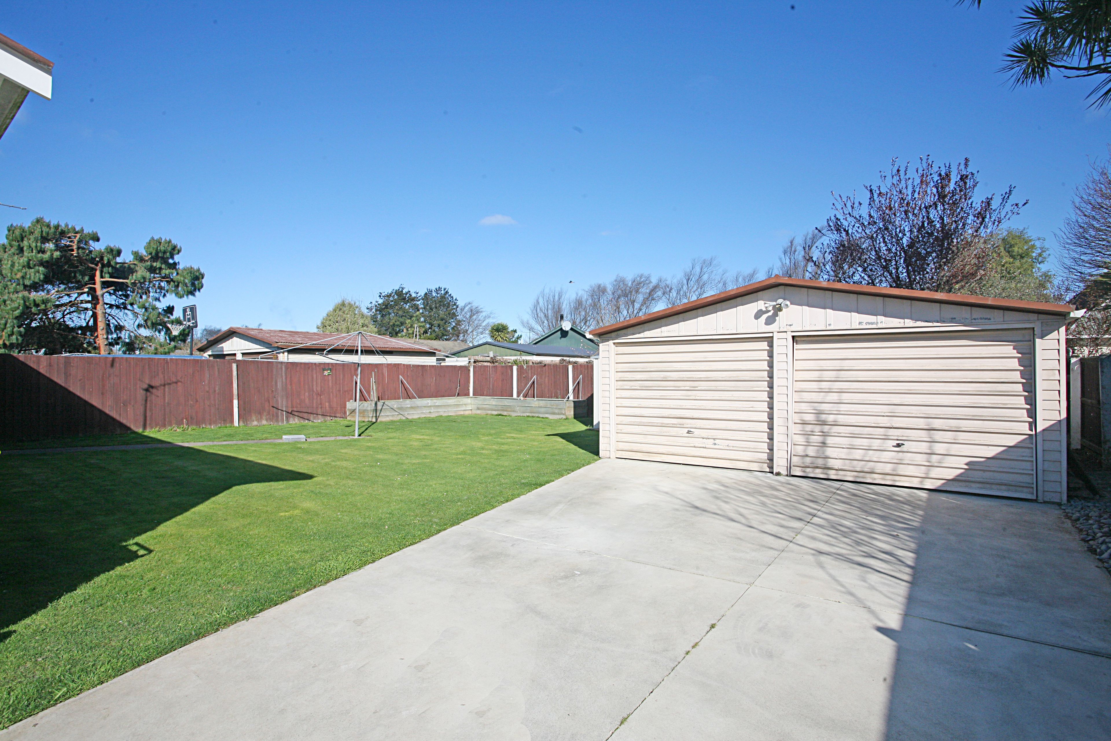 80 Farquhars Road, Redwood, Christchurch City