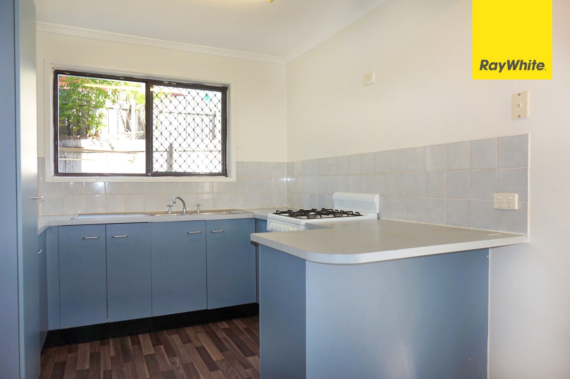 8/34 Defiance Road, Logan Central, QLD 4114
