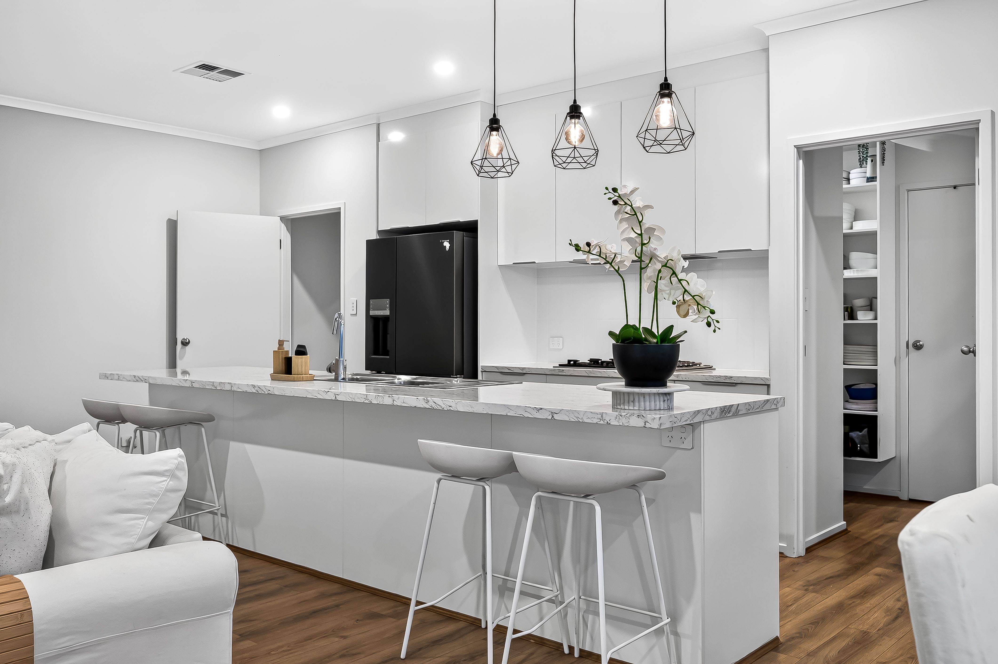 13 Ogilvy Road — photo 6 of 19