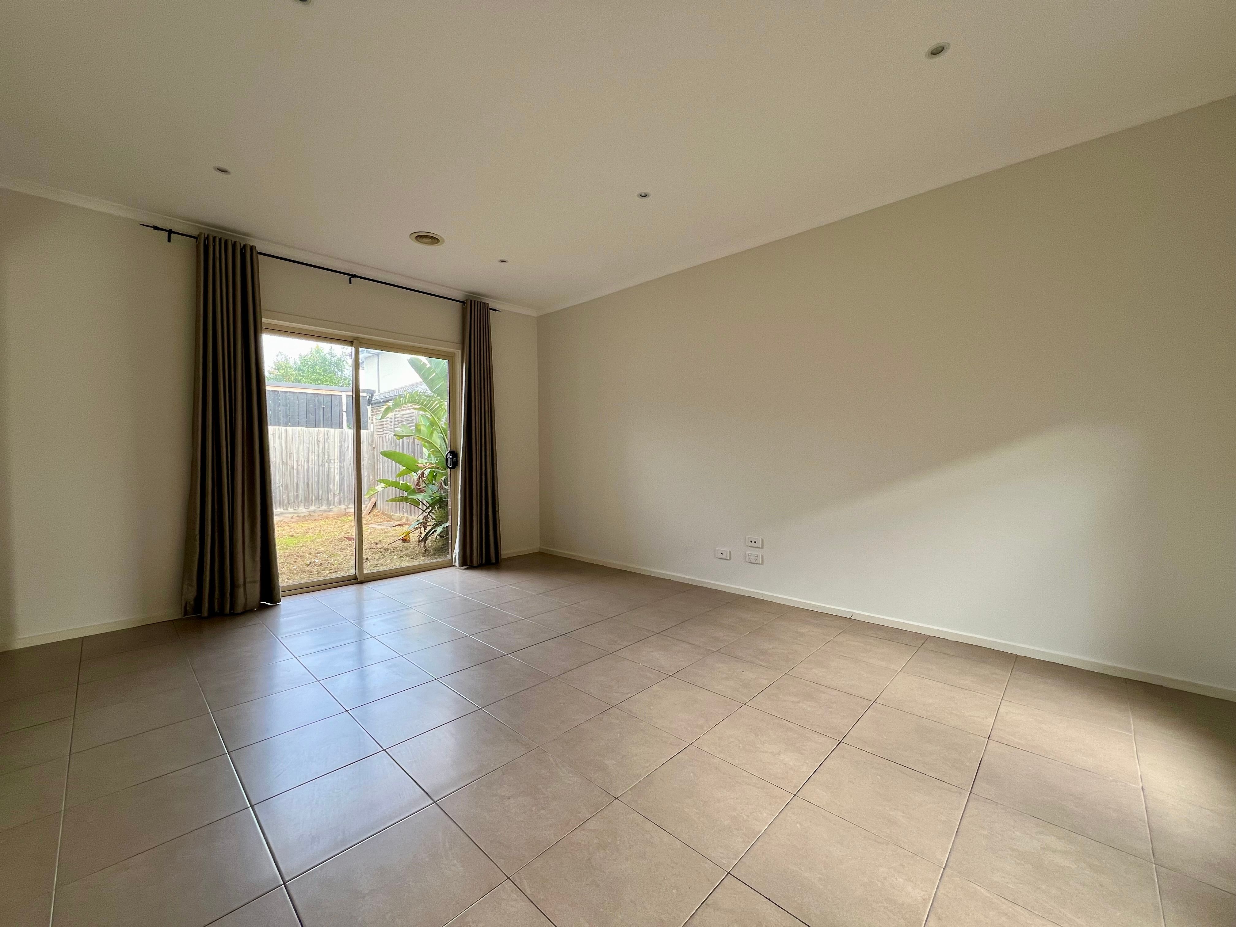 2/1176 North Road, Oakleigh South, VIC 3167