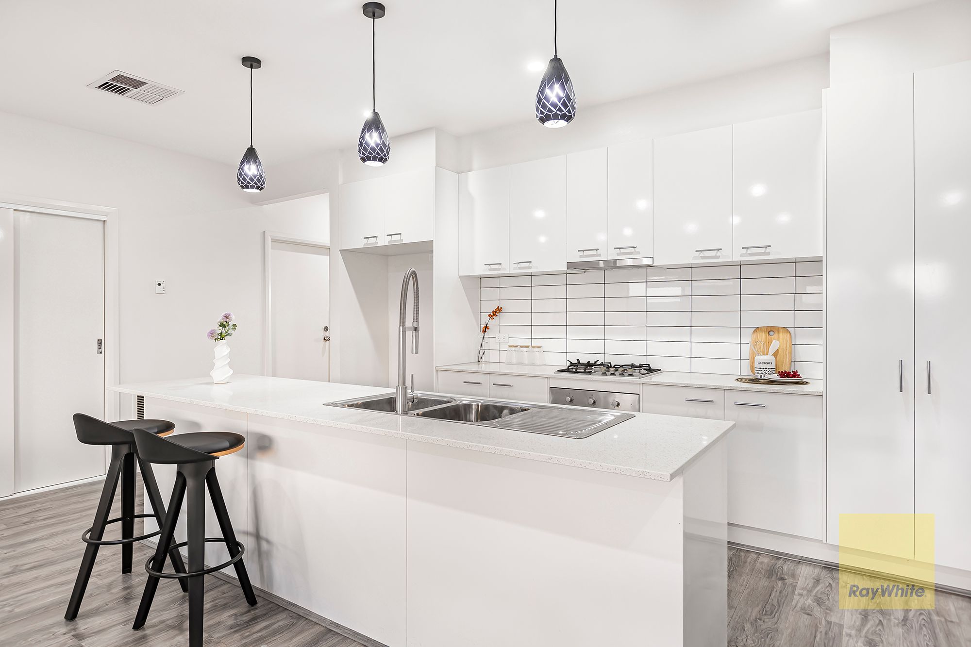 20 Broughton Avenue, COBBLEBANK, VIC 3338