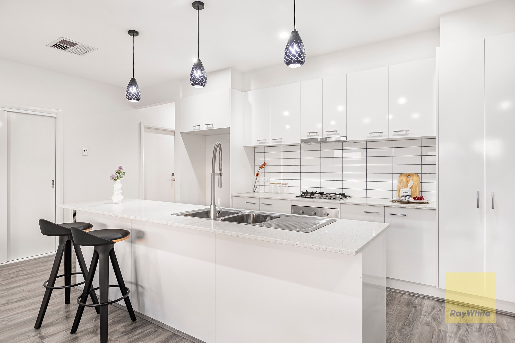 20 Broughton Avenue, COBBLEBANK, VIC 3338