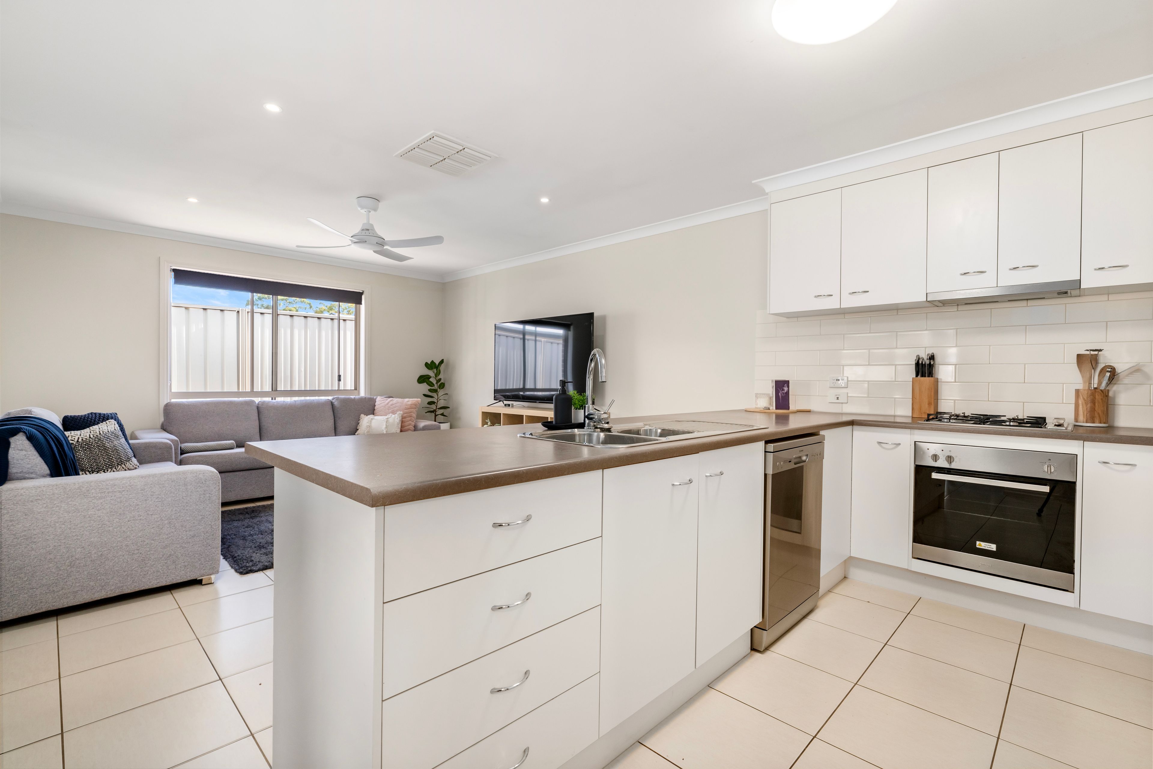 1 Tambo Court — photo from Ray White Albury North