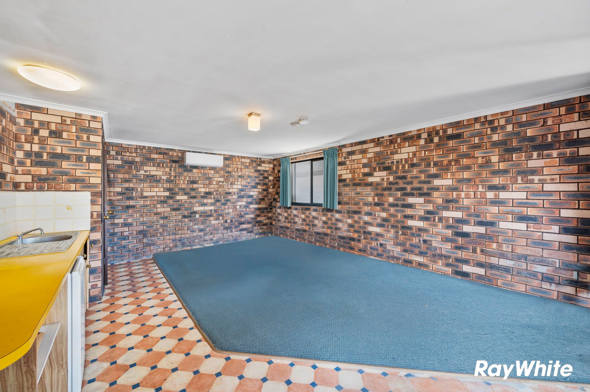 12-15/54 Beach Road — photo 8 of 26