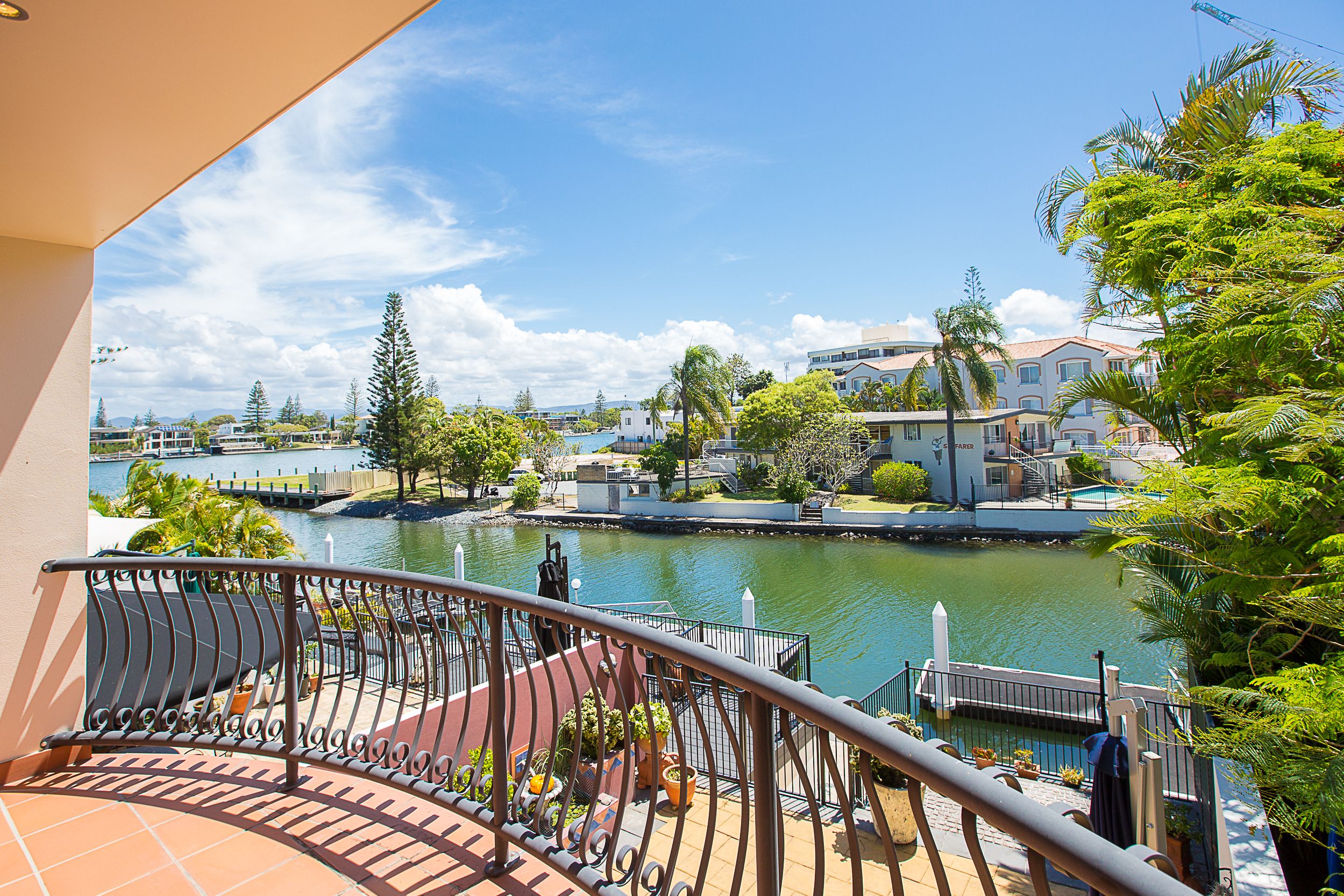 1/25 Paradise Island, Surfers Paradise, QLD 4217