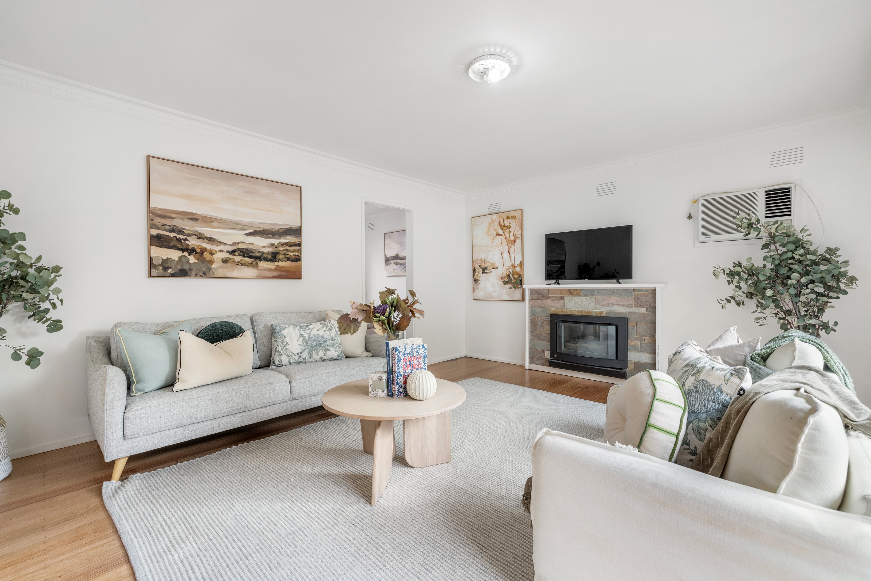 1/4 Louisa Street, Croydon, VIC 3136