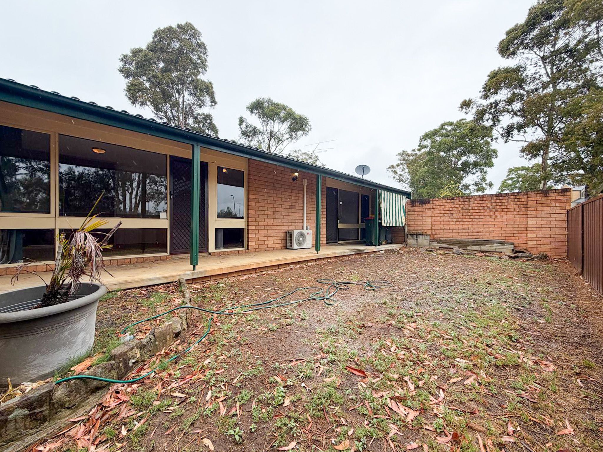 11/1 Throsby Way — photo 10 of 12