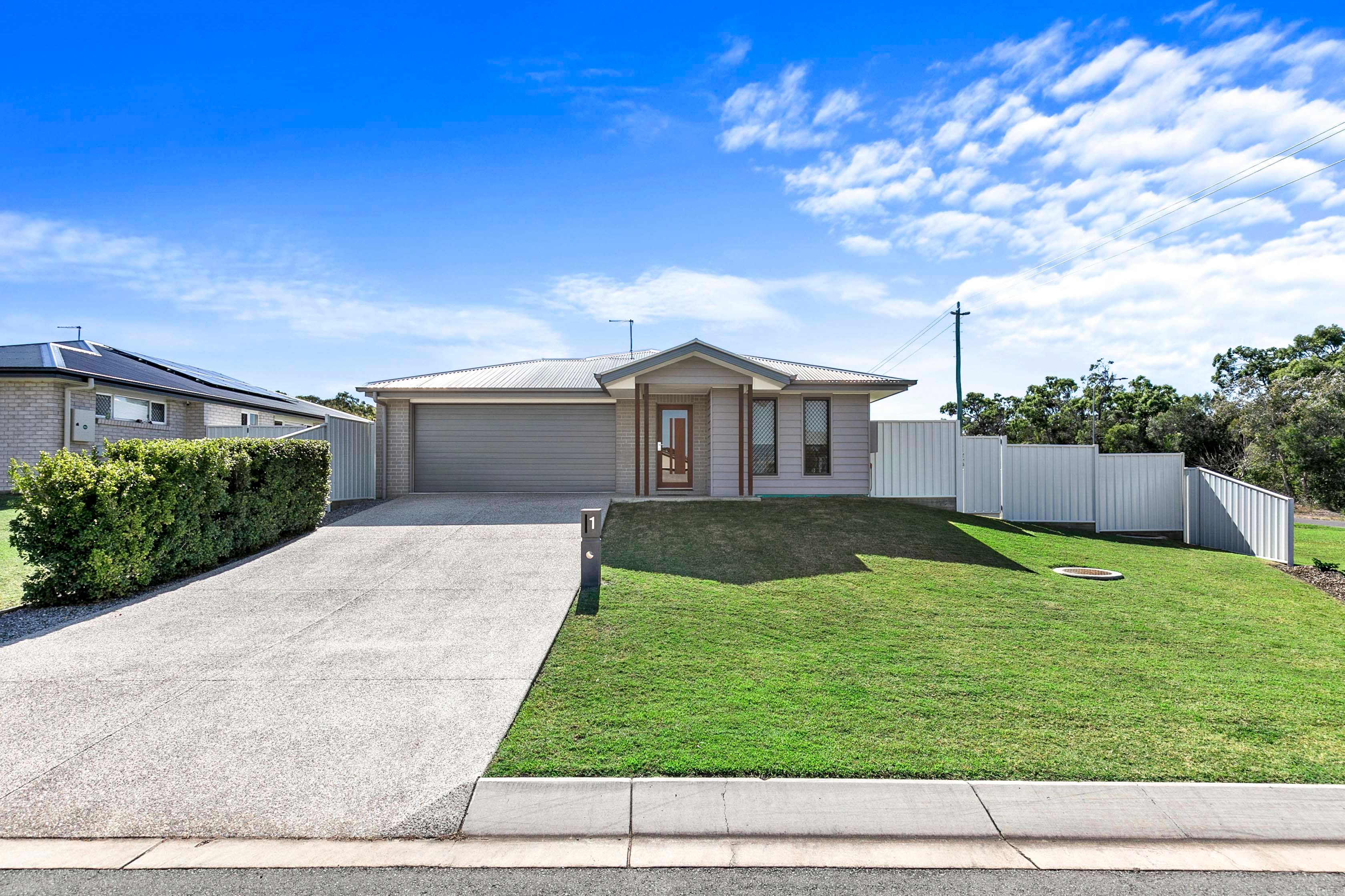 1 Padre Drive, Urangan, QLD 4655