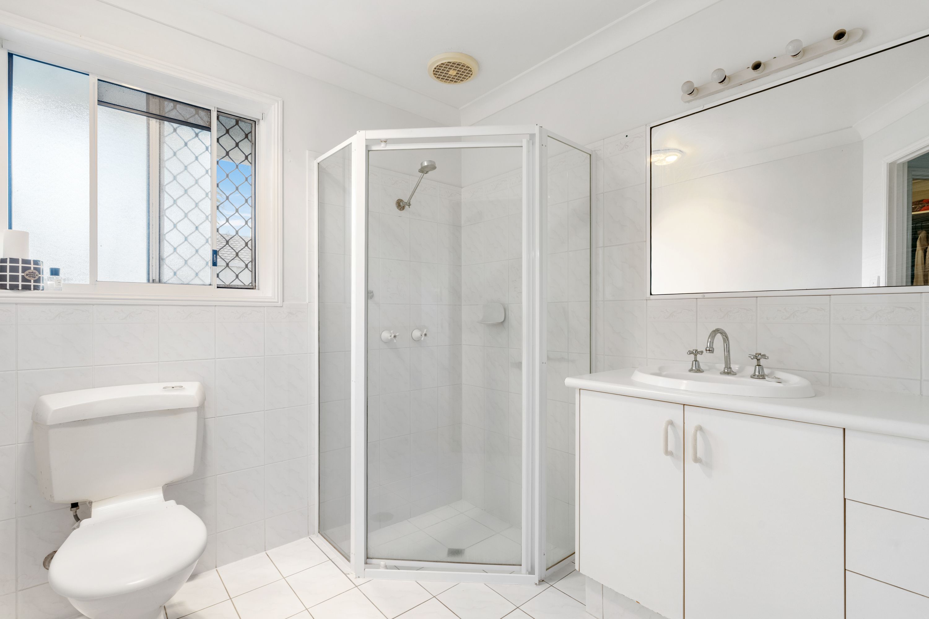 7 Saffron Street — photo 17 of 22
