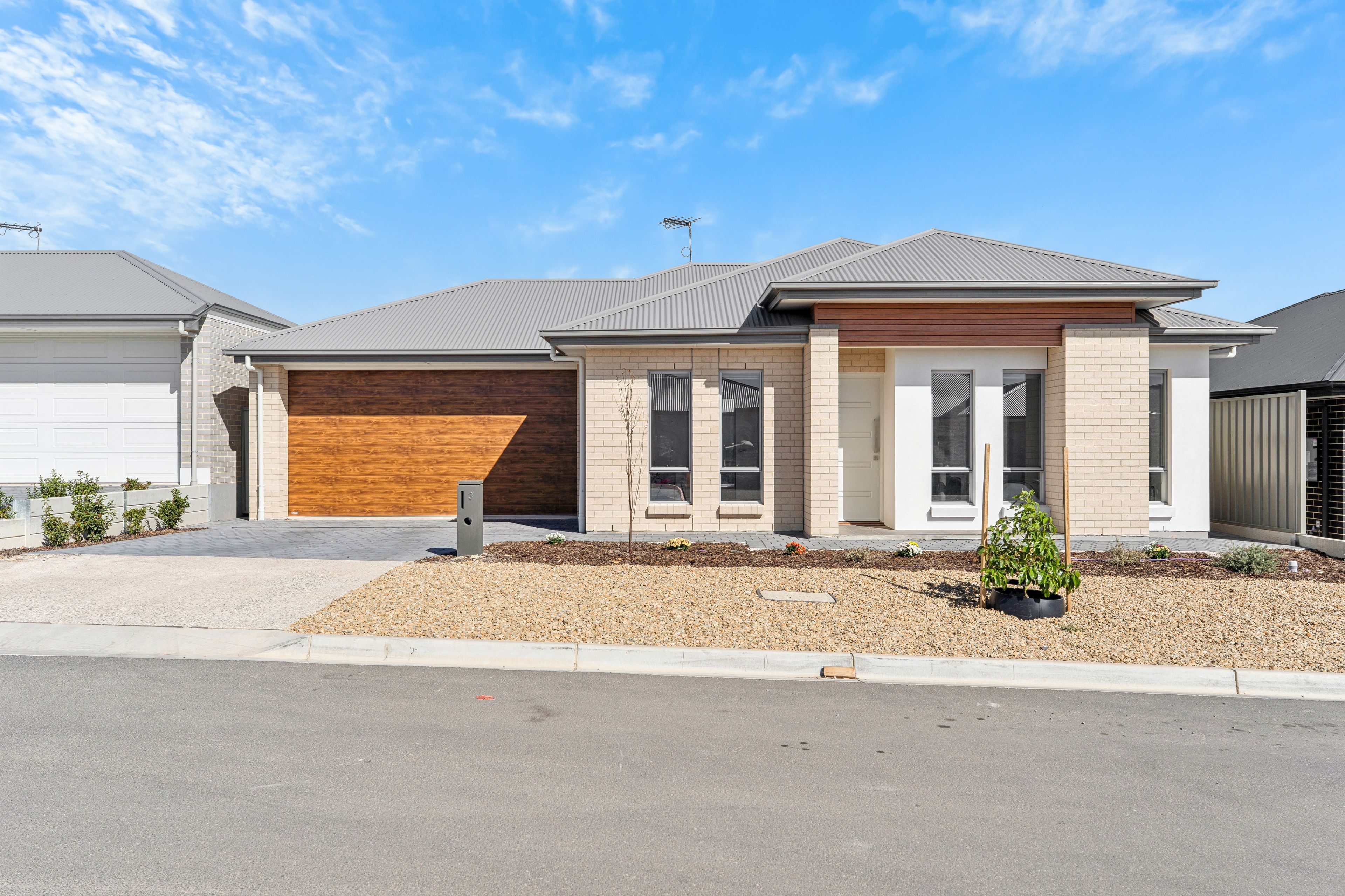 3 Inverhuron Place, Seaford Heights SA 5169