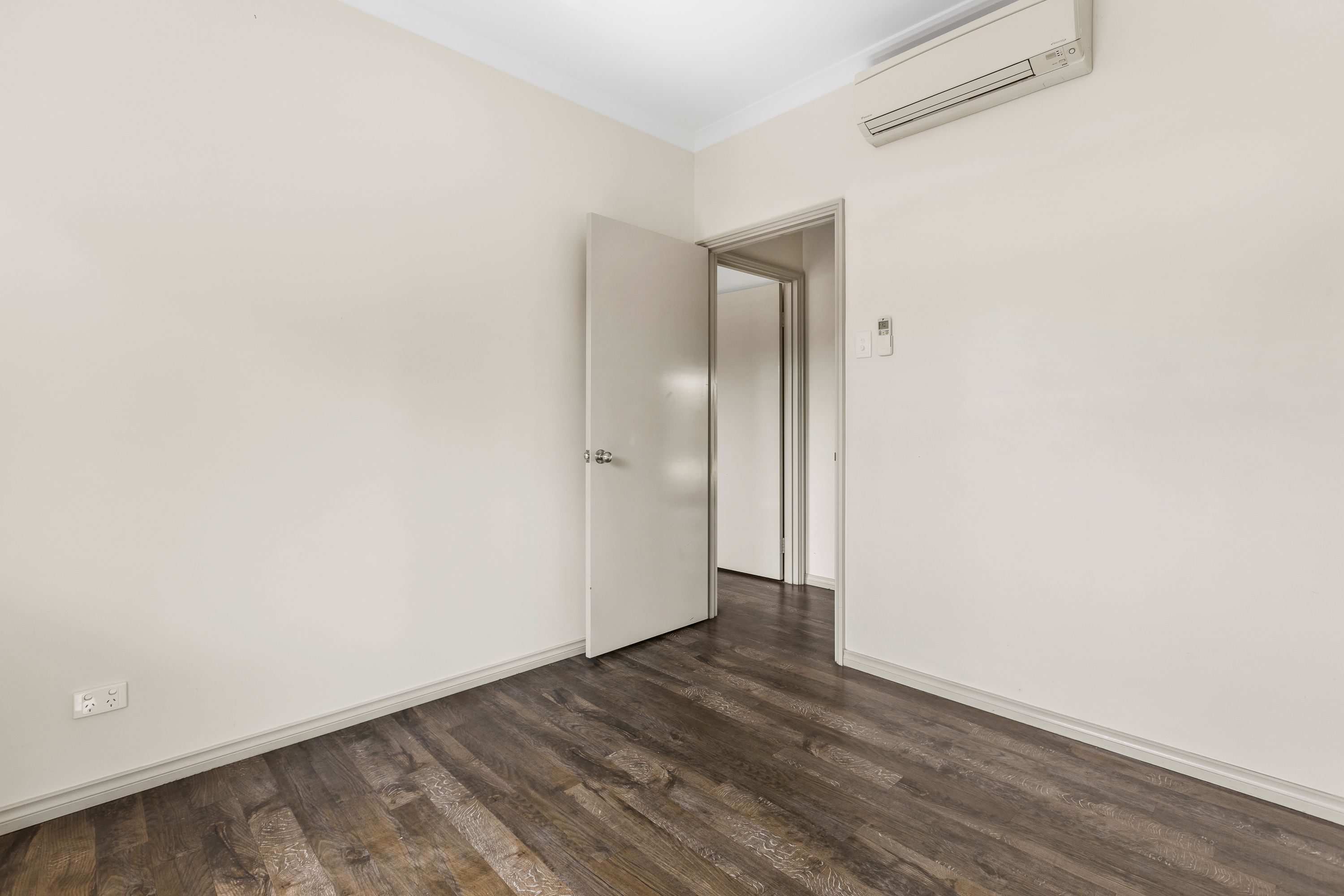 2 Banu Avenue — photo 13 of 24