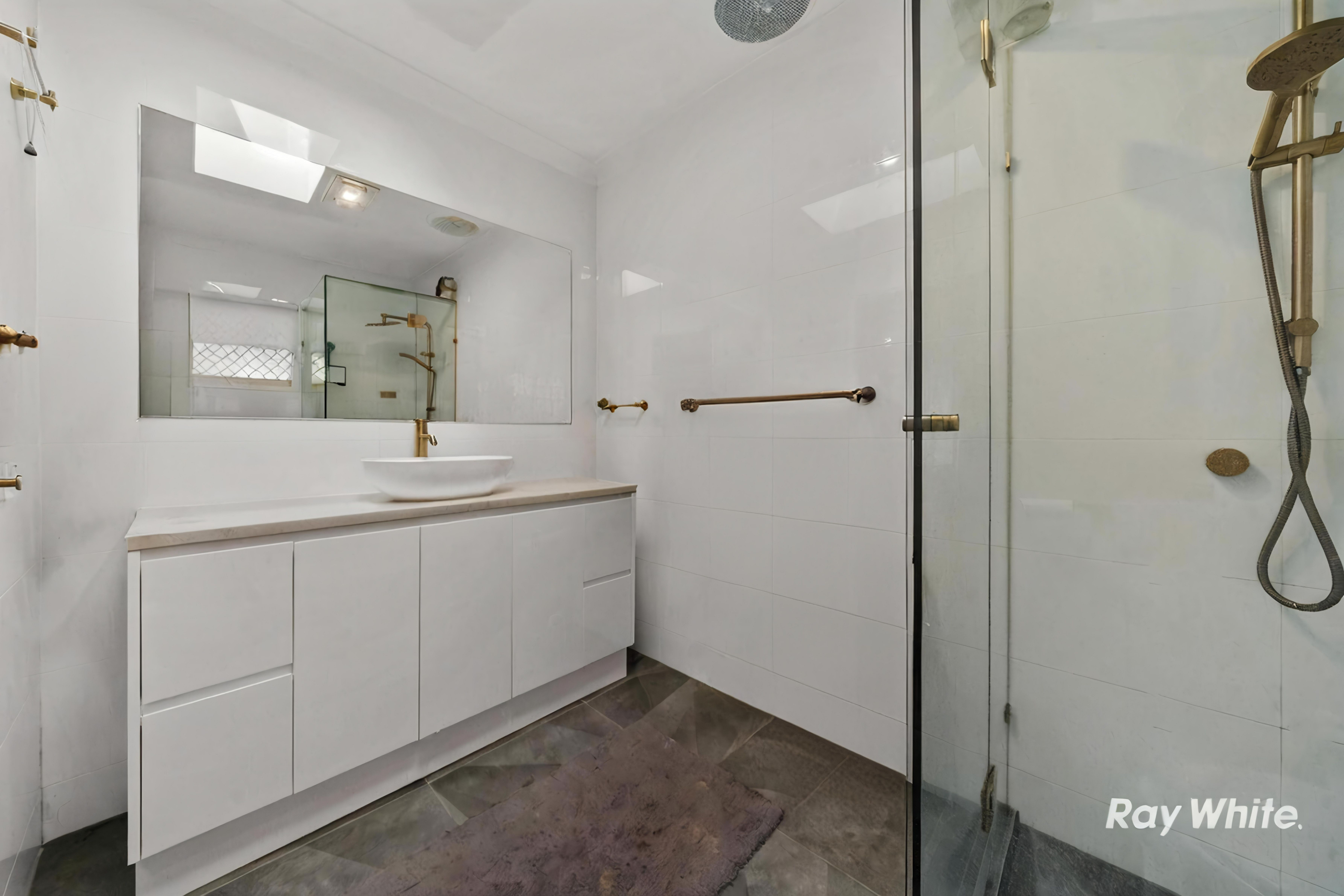 243-247 Buccan Road — photo 9 of 22