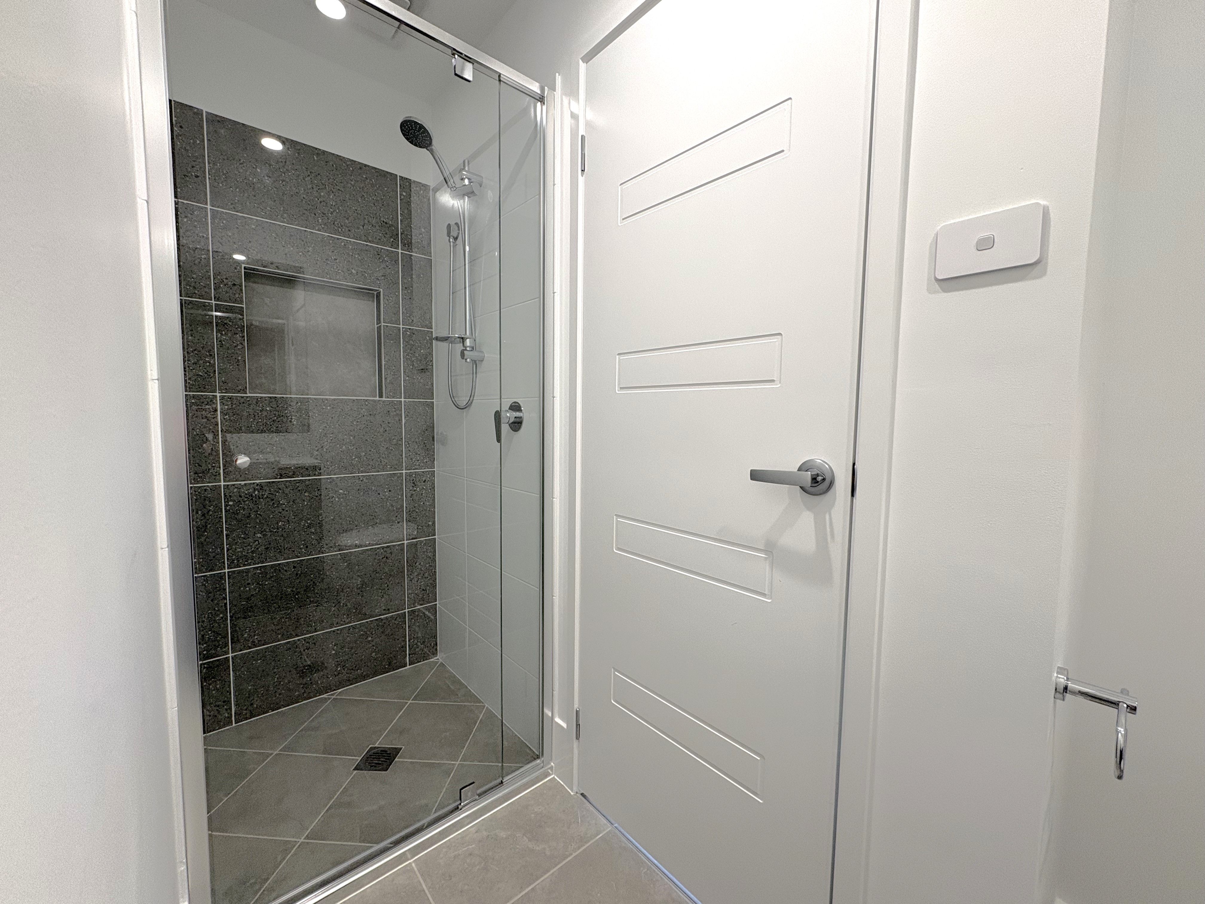 2/10 Linden Street — photo 7 of 12
