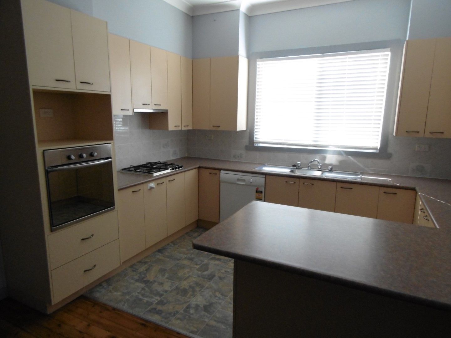 36 May Street, Parkes, NSW 2870
