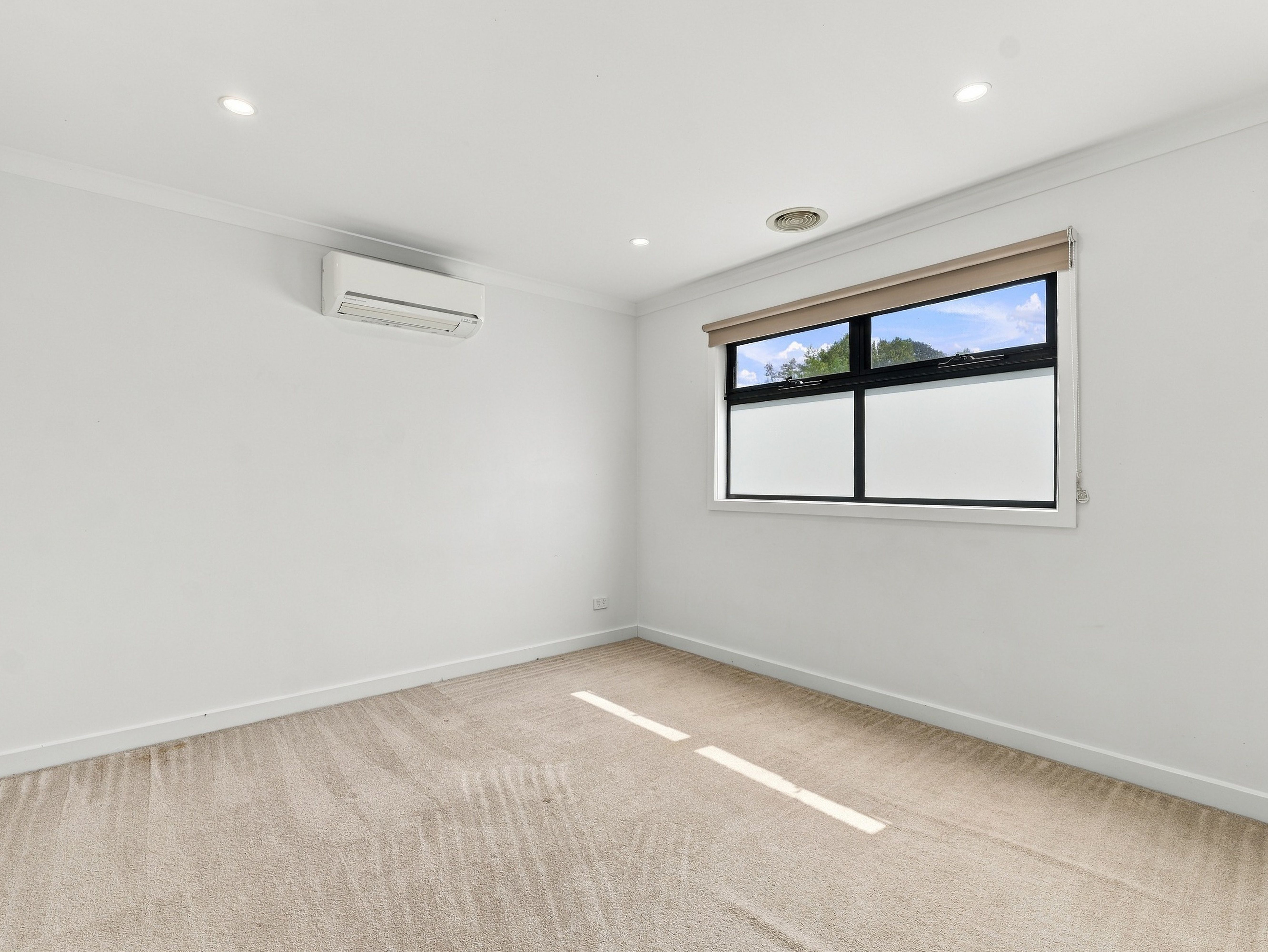 3/9 Watergum Court — photo 13 of 20