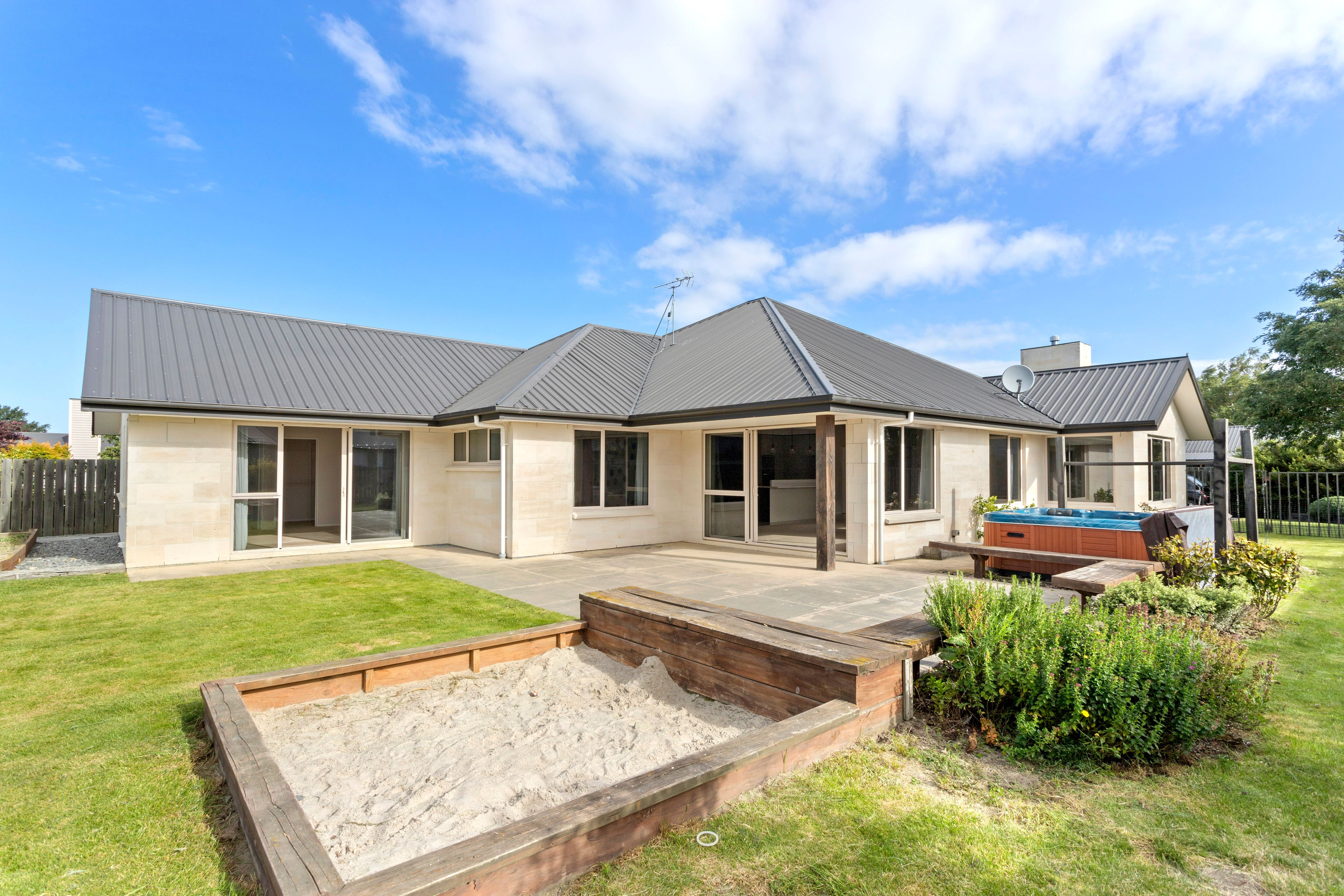 100A Spaxton Street, Methven, Ashburton District 7730 Sold House