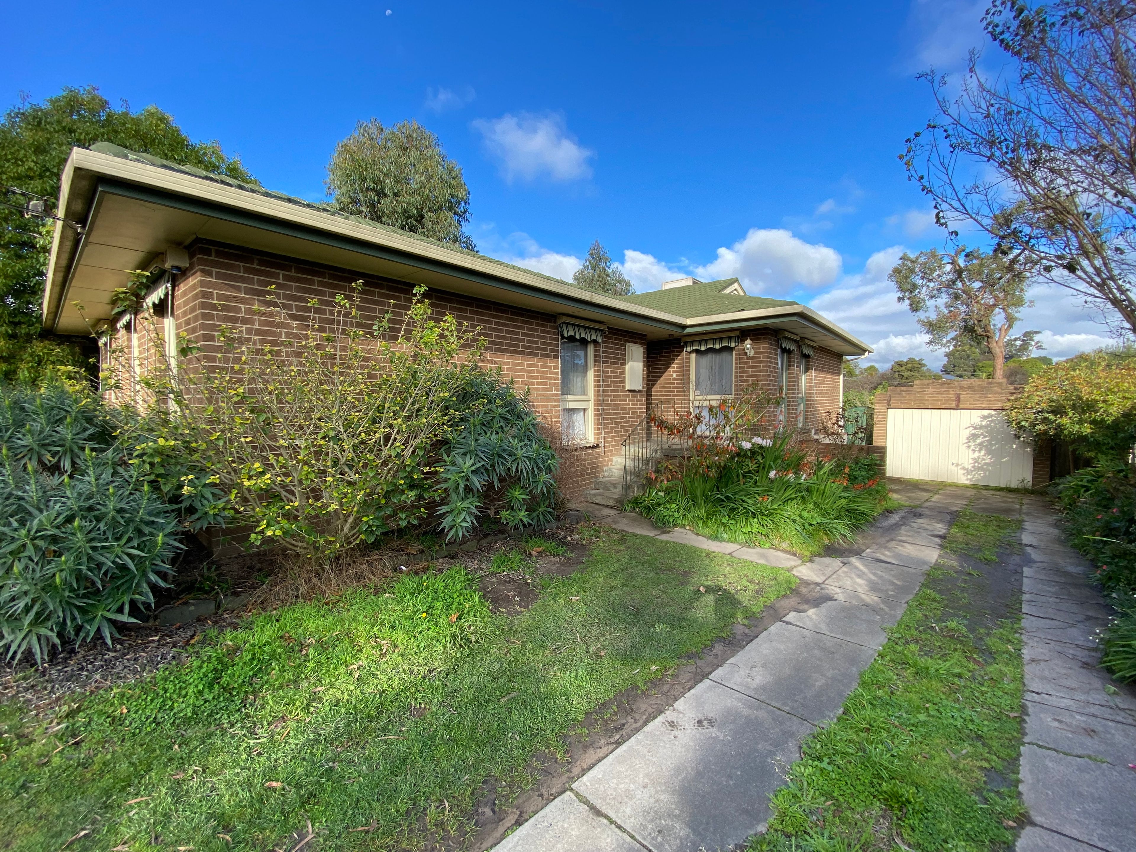 8 Yarana Street, Ferntree Gully, VIC 3156