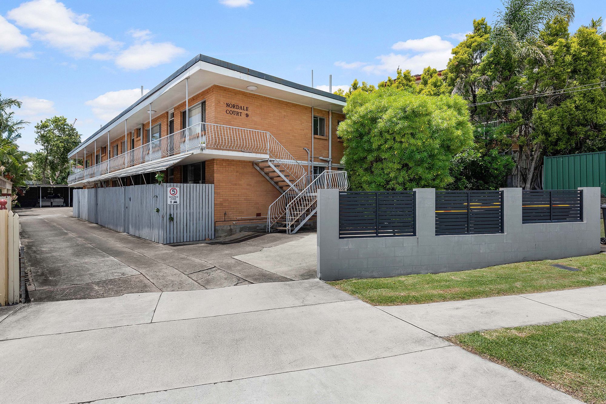 9 Main Avenue, Coorparoo QLD 4151