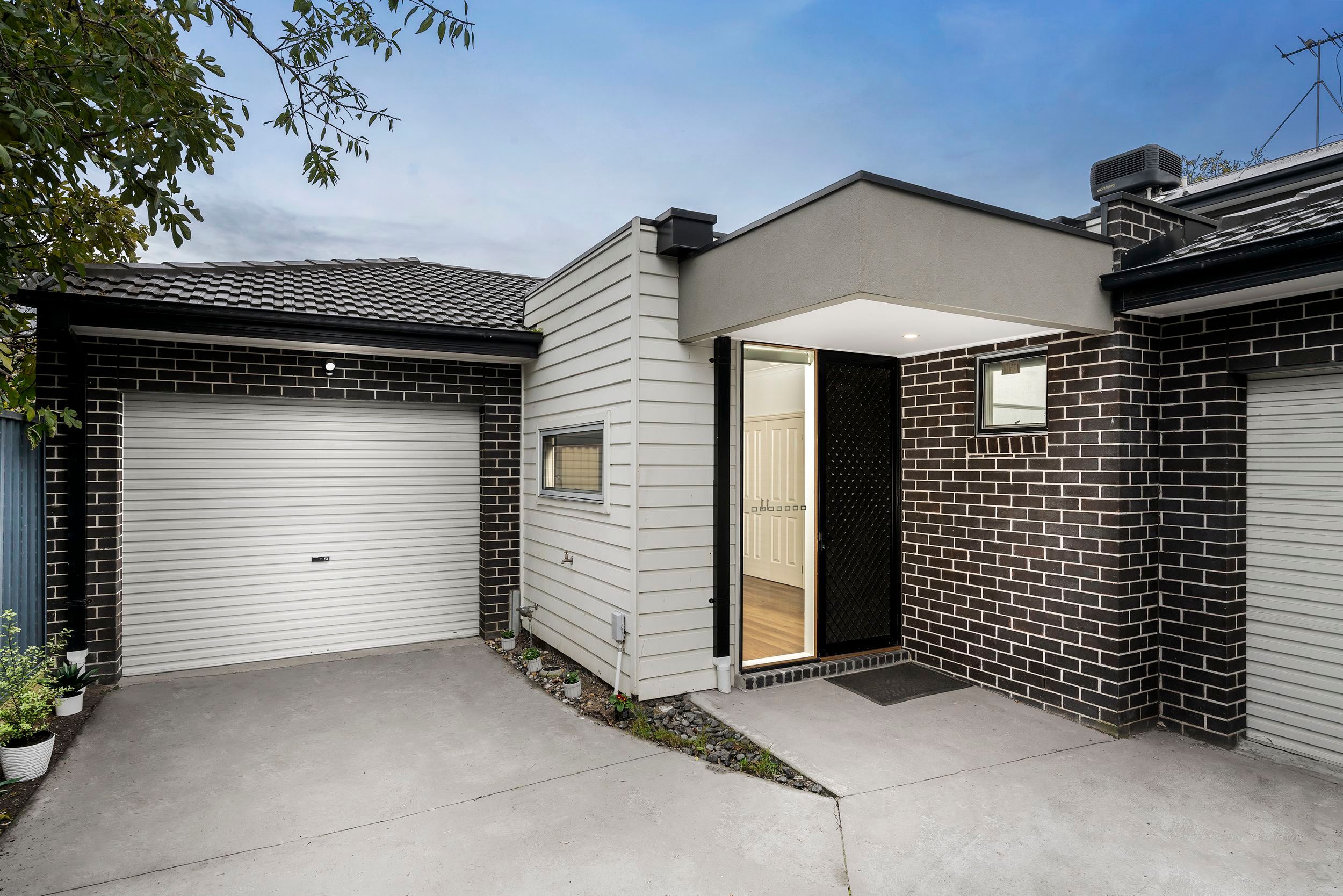 46 Millers Road, Brooklyn VIC 3012