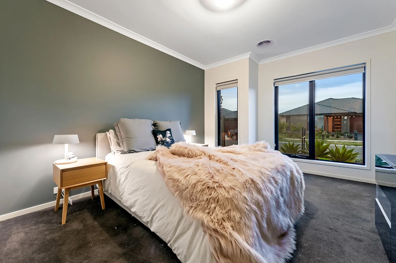4 Mountleigh Circuit — photo 7 of 10