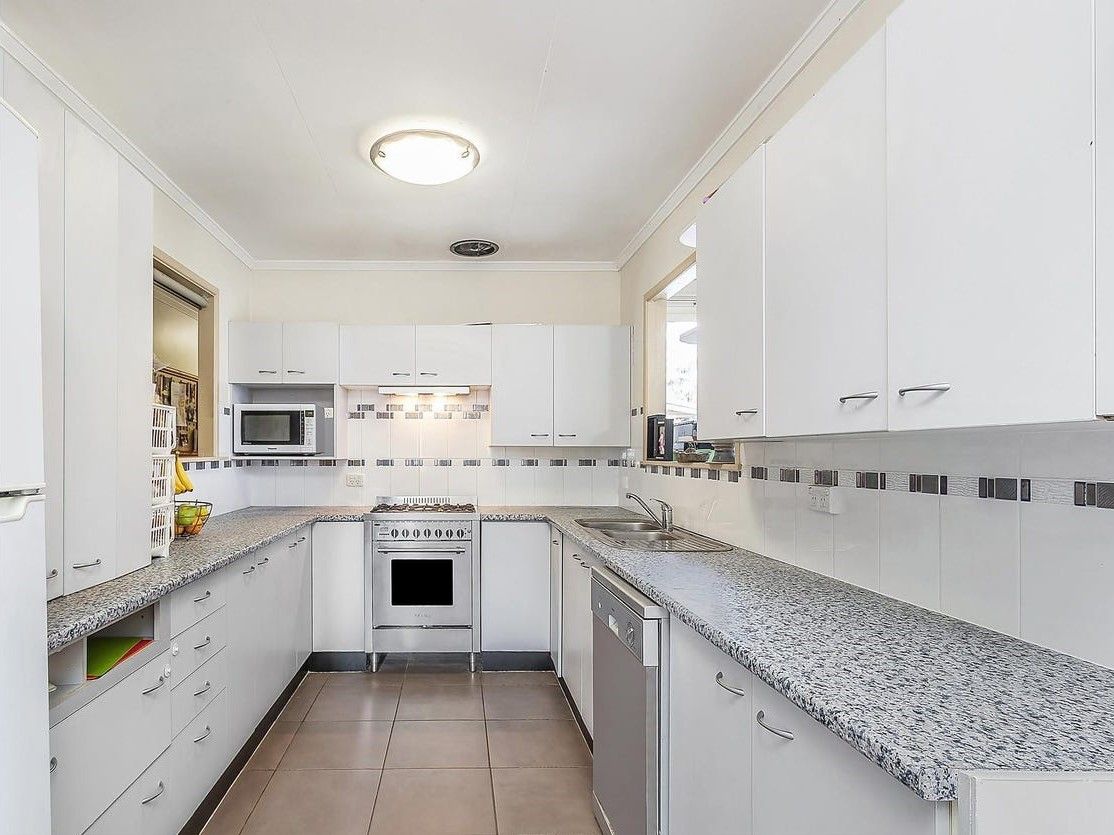 16 Ash Avenue, Woodridge, QLD 4114