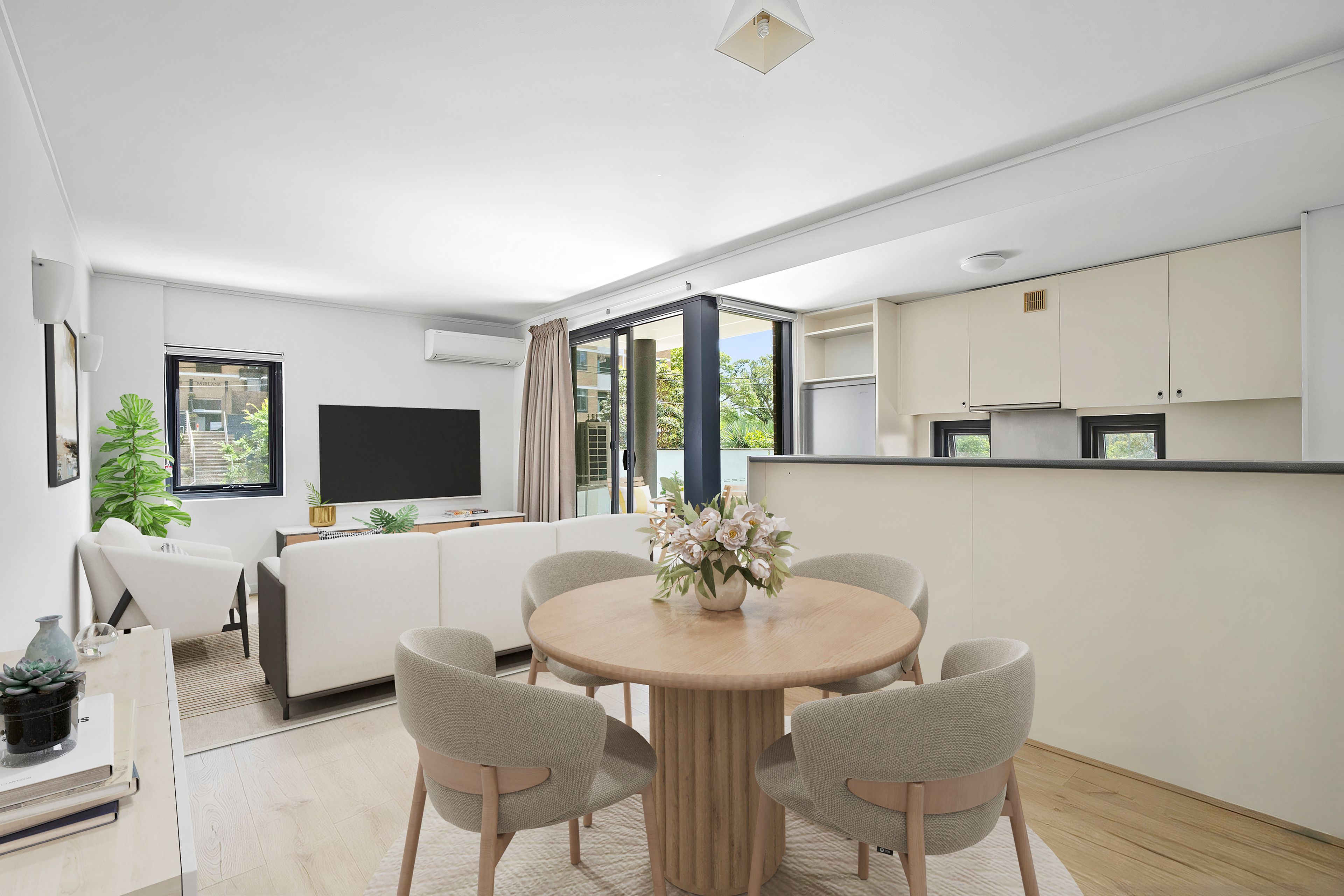6/1 Boronia Street — photo 8 of 13