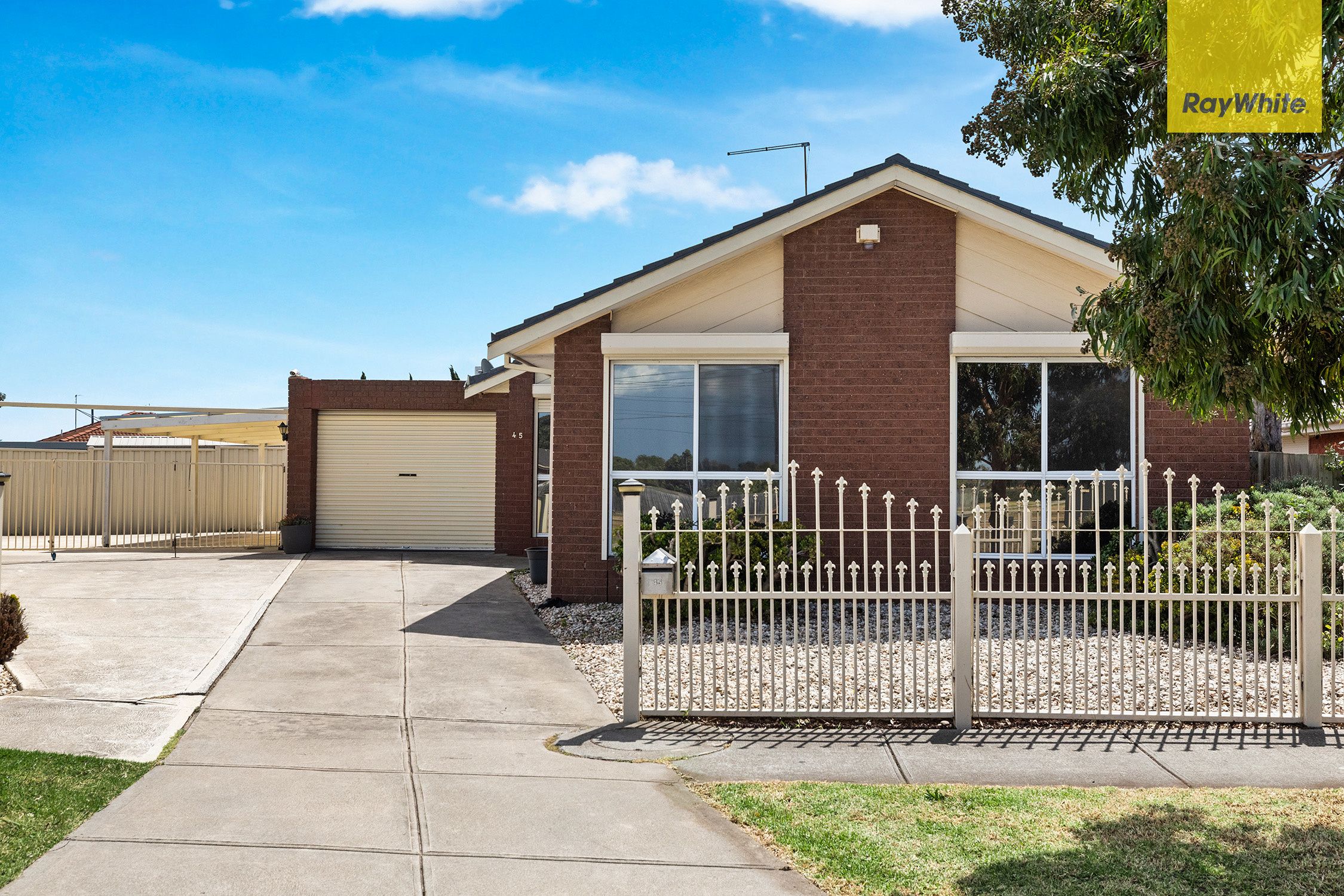 45 Currunghi Court, St Albans VIC 3021