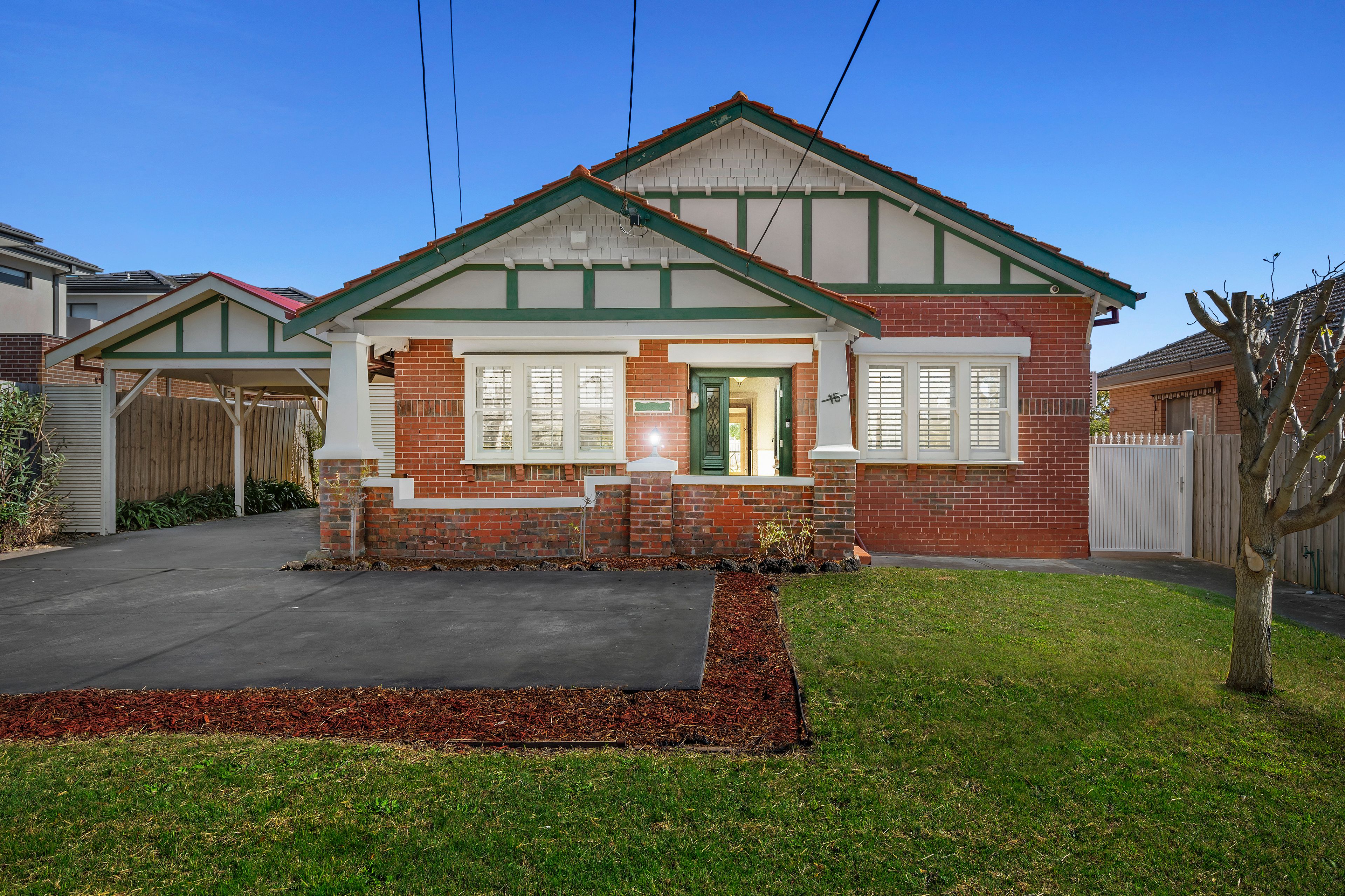 15 Golf Links Avenue, Oakleigh VIC 3166