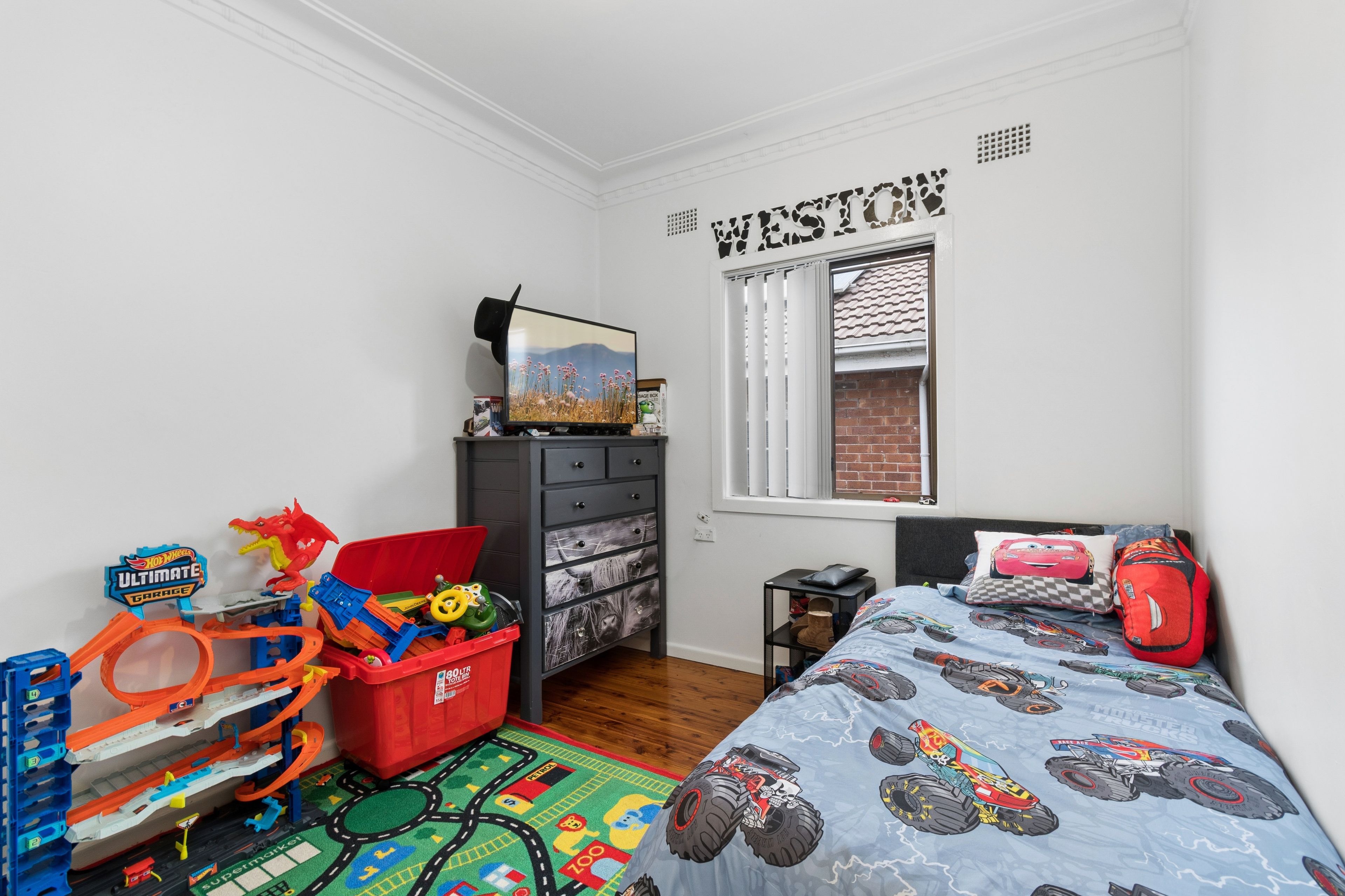 249 Flagstaff Road — photo 5 of 16