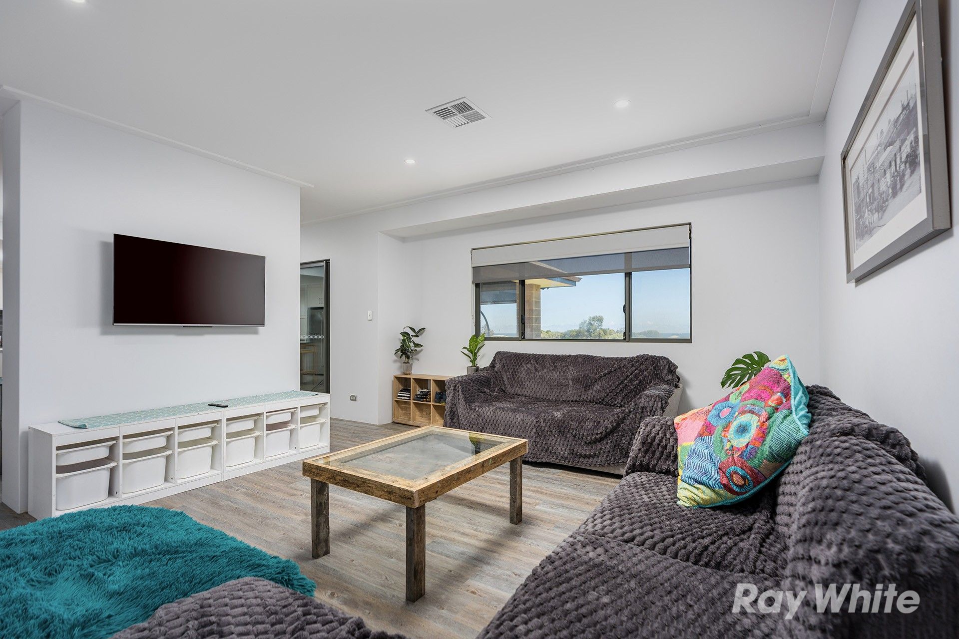 302 Eliza Shaw Drive — photo 8 of 30