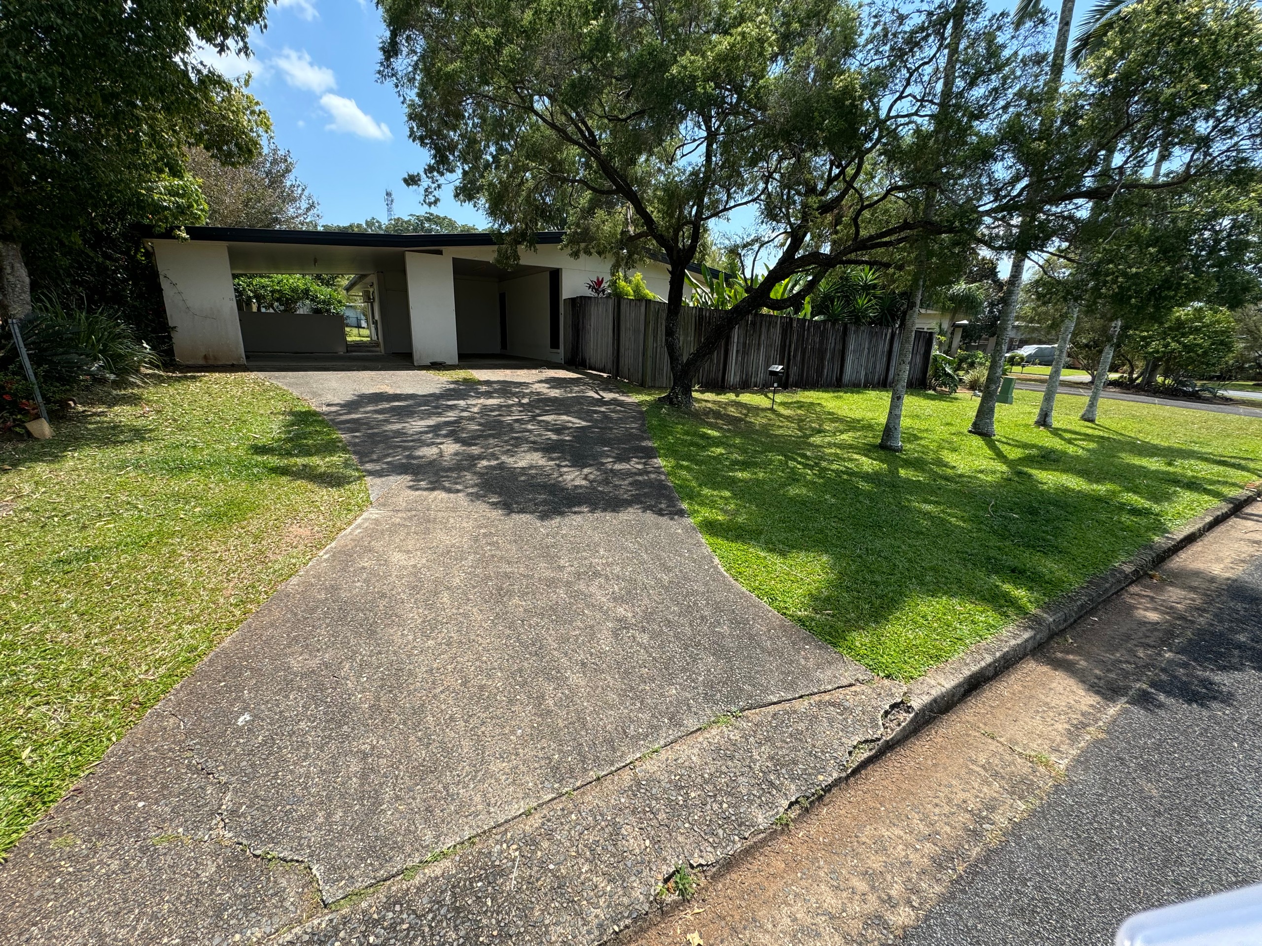 12 Woomera Street, Bayview Heights, QLD 4868