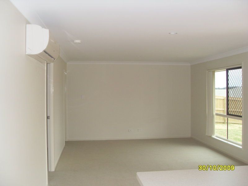 19 Leitzow, Redbank Plains, QLD 4301