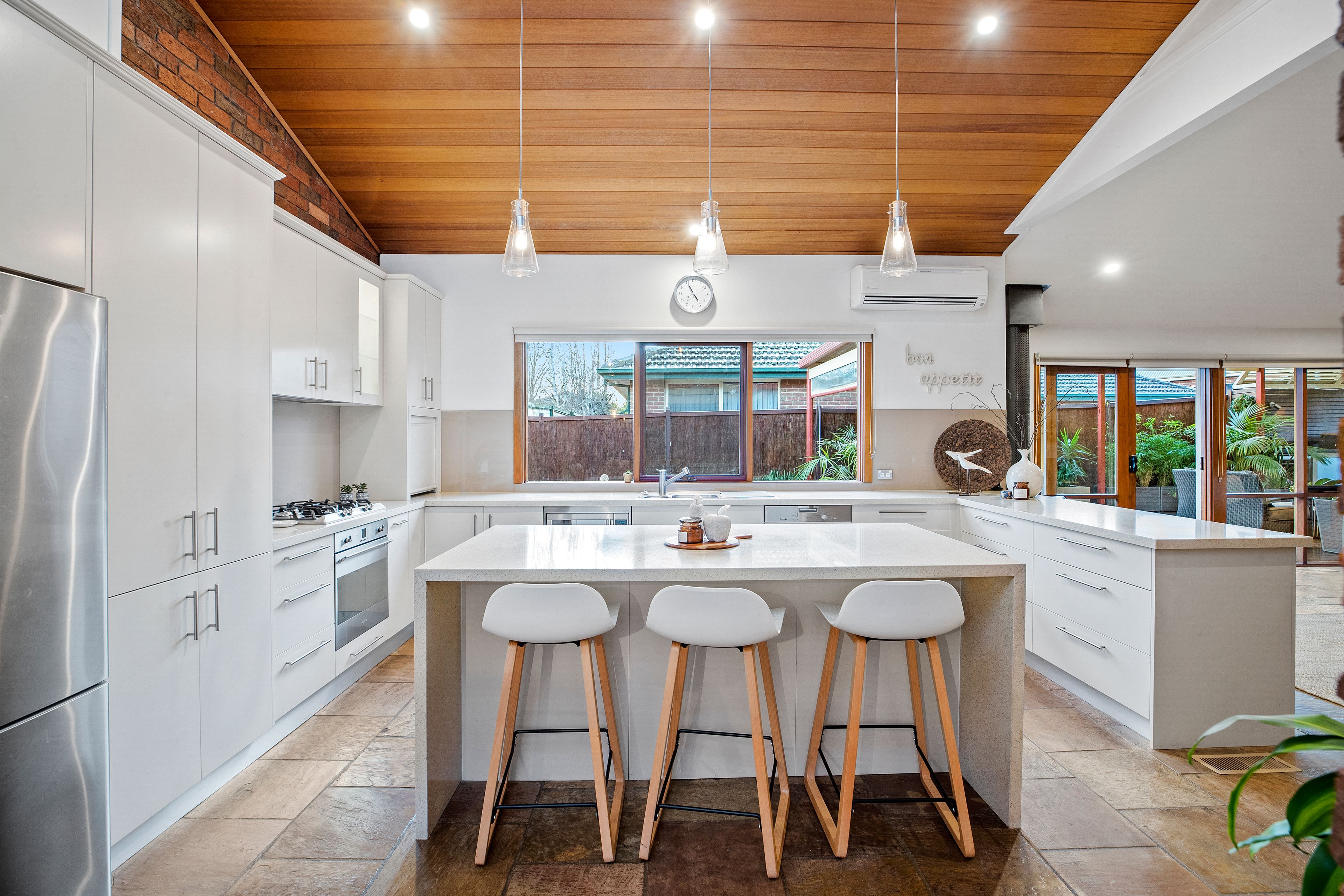 2 Elba Close, Rowville, VIC 3178