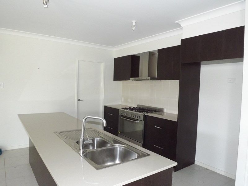 37 Wolseley Way, Upper Coomera, QLD 4209