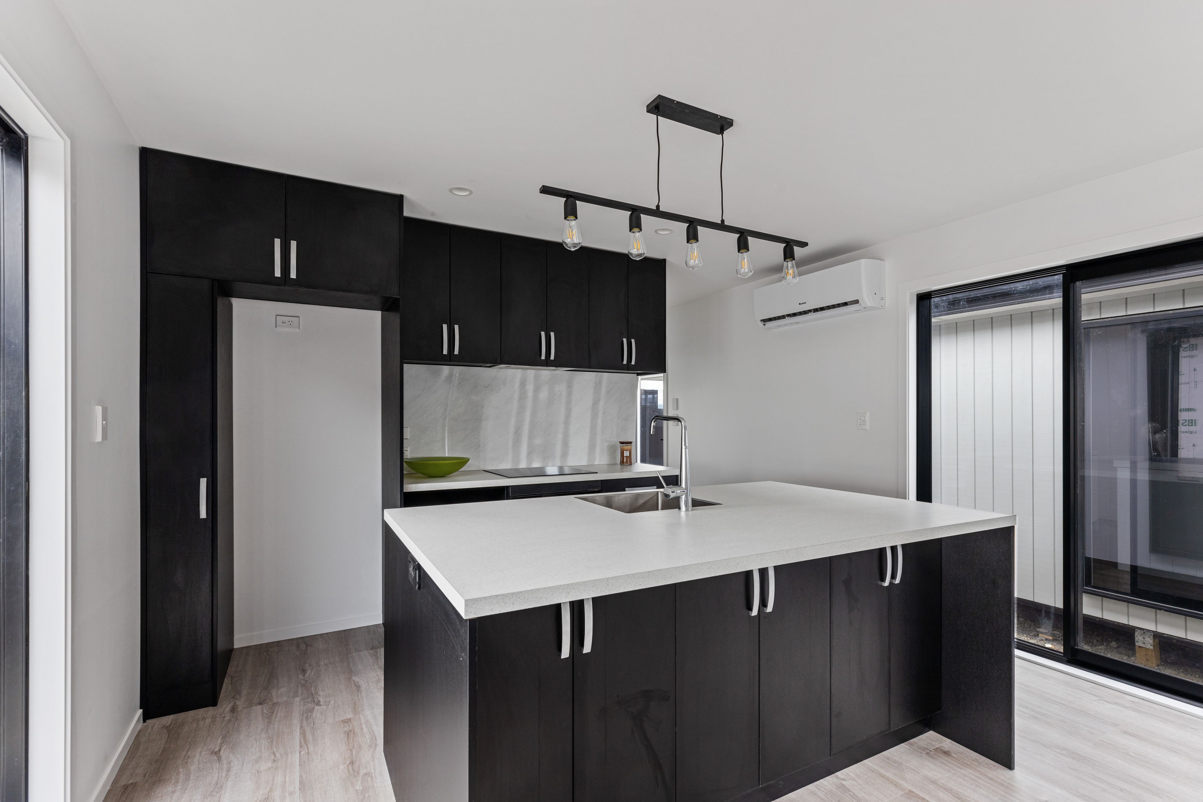 22 Bowmaker Crescent, Ravenswood,