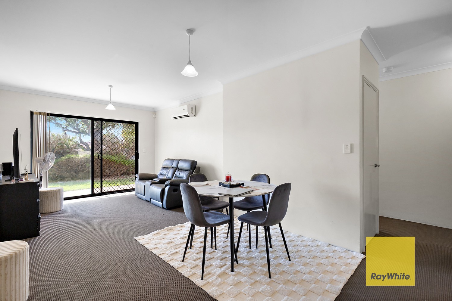 13/17 Southdown Place, Thornlie, WA 6108