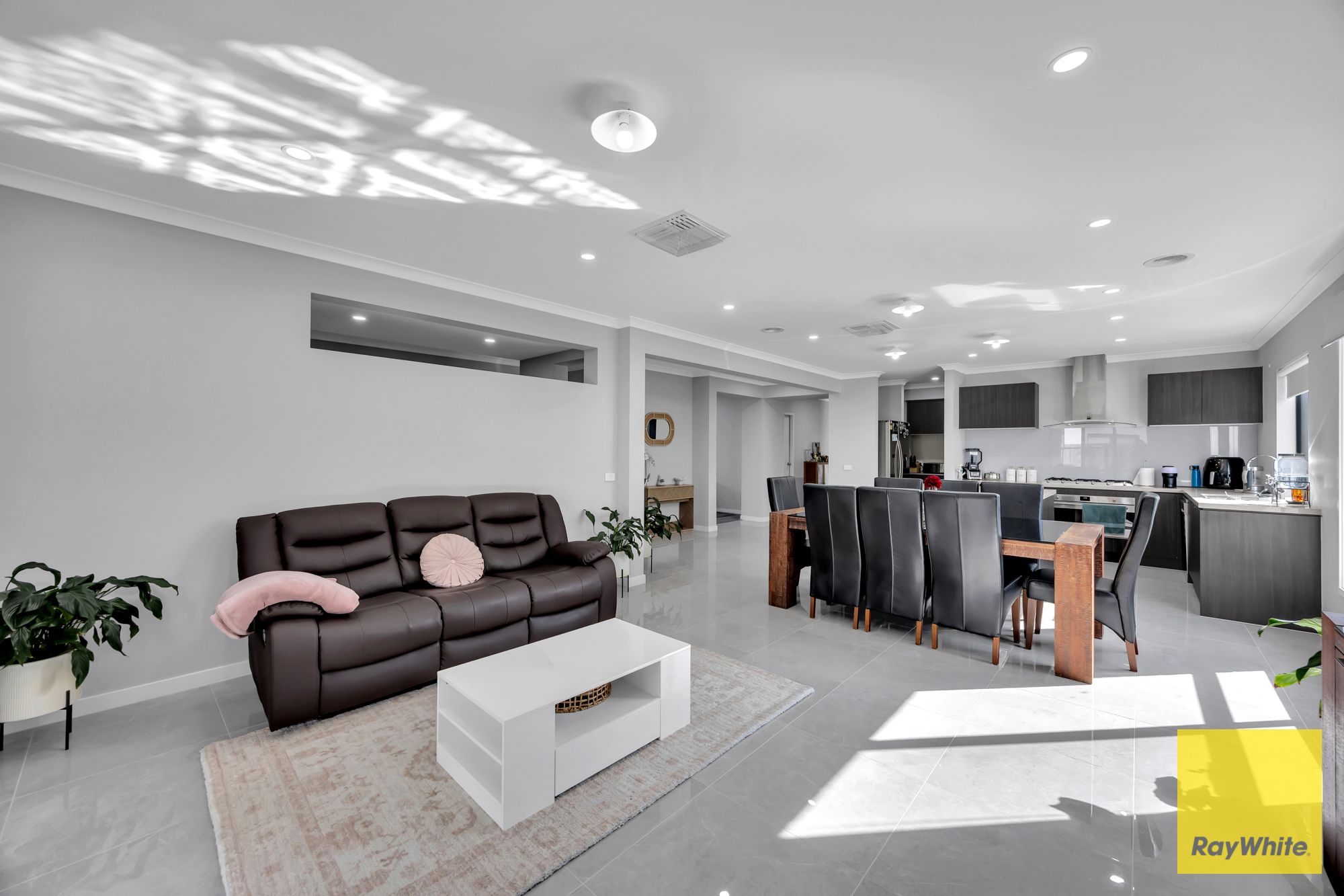 280 Spring Street — photo 15 of 24