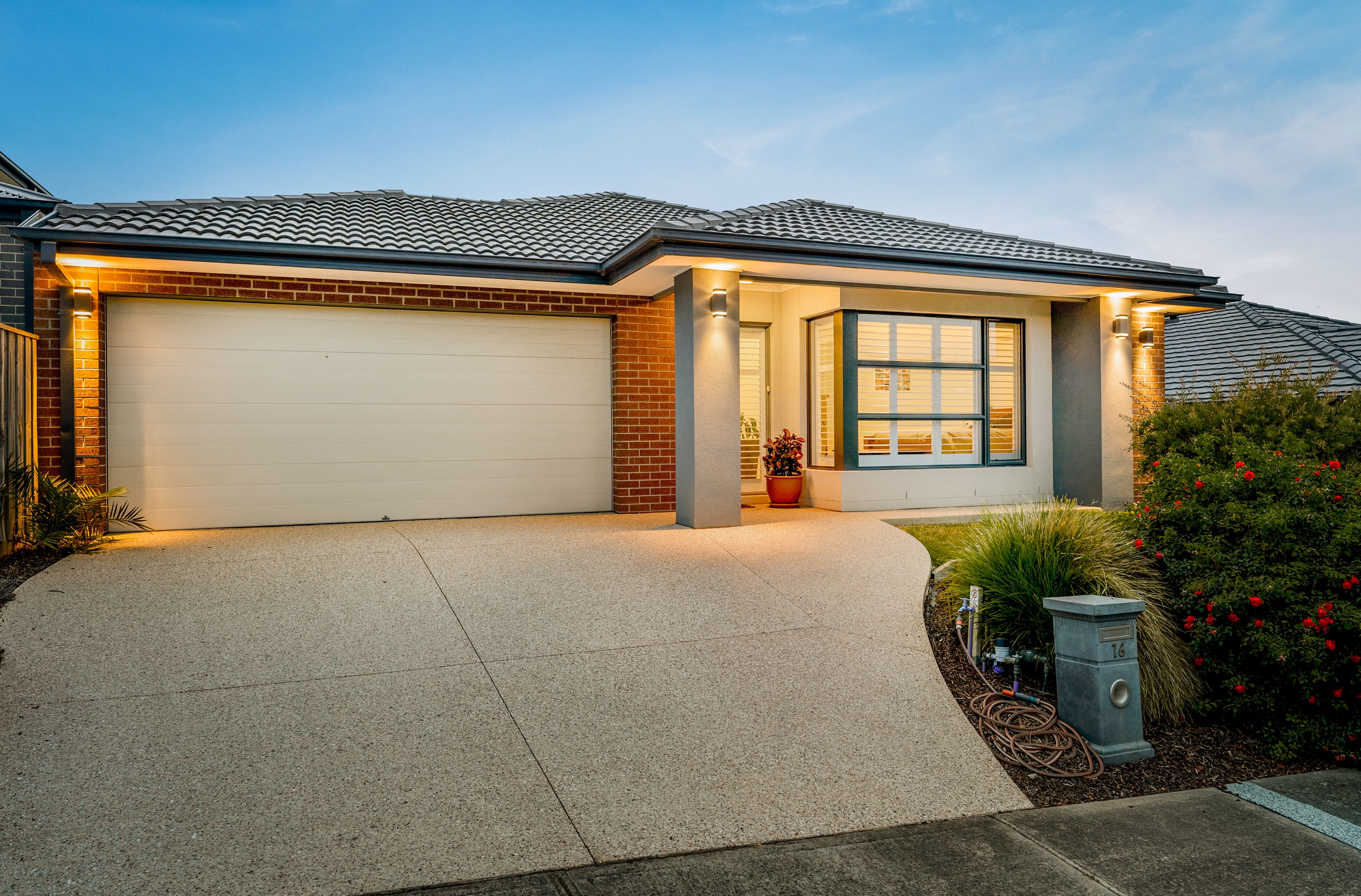 16 Levens Way, Officer, VIC 3809