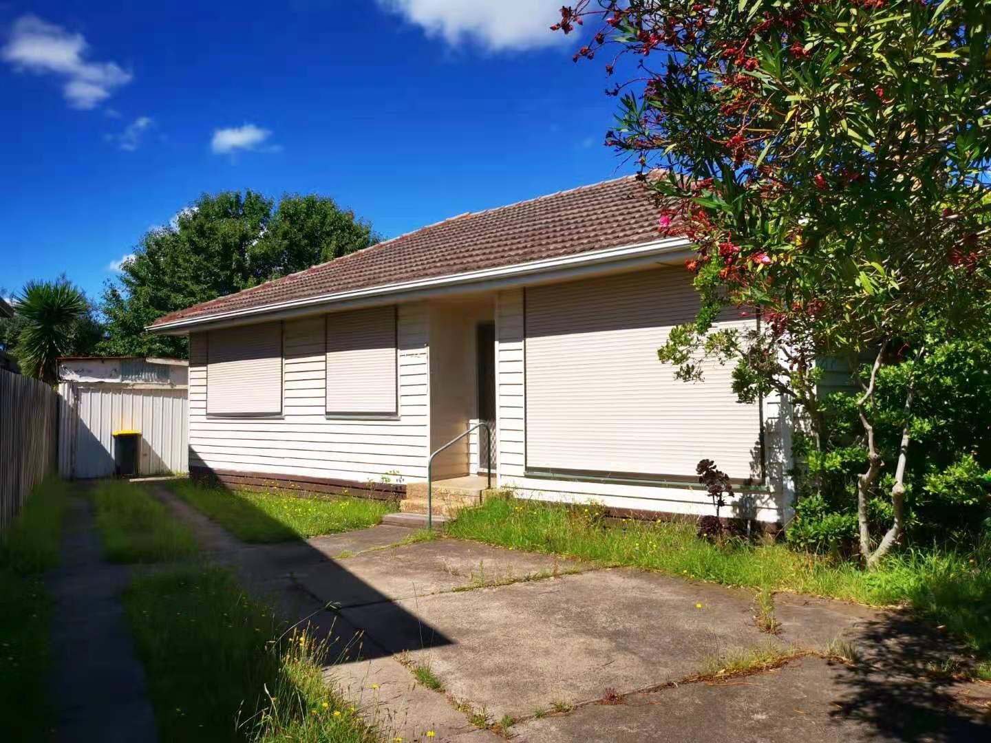8 Lee Avenue, Springvale, VIC 3171